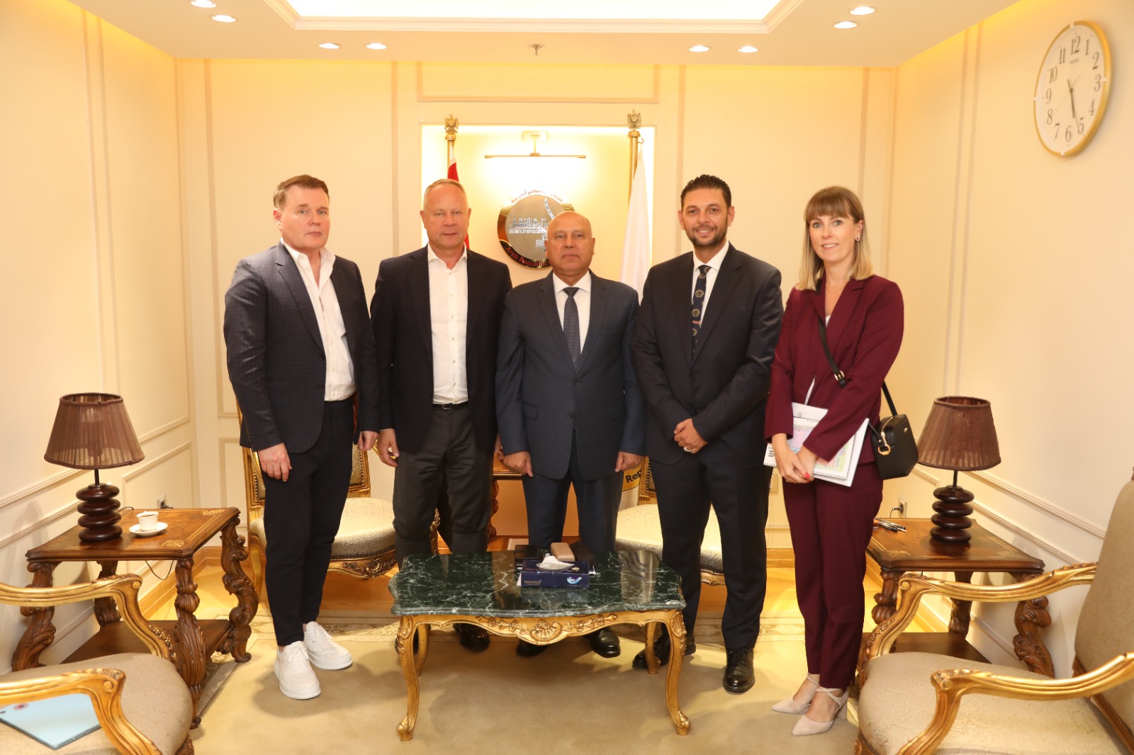الوزير يلتقي ممثلي شركة بادما البولندية