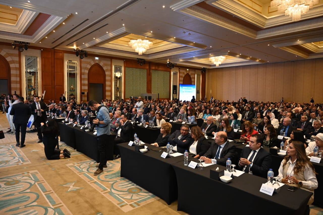 وزير الاستثمار يشارك في مؤتمر مشاركة القطاع الخاص