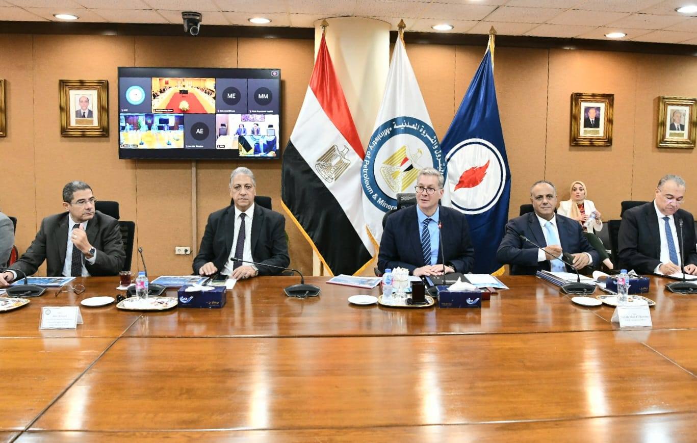 الجمعية العامة التي عقدت بمقر هيئة البترول