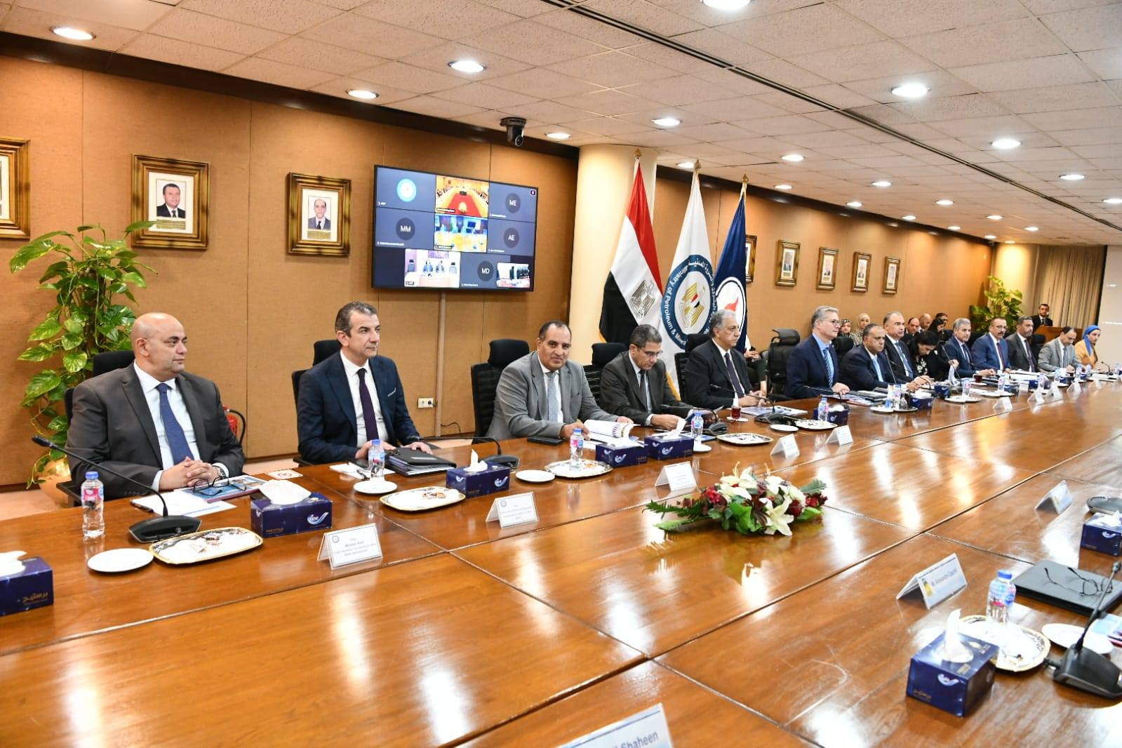 الجمعية العامة التي عقدت بمقر هيئة البترول