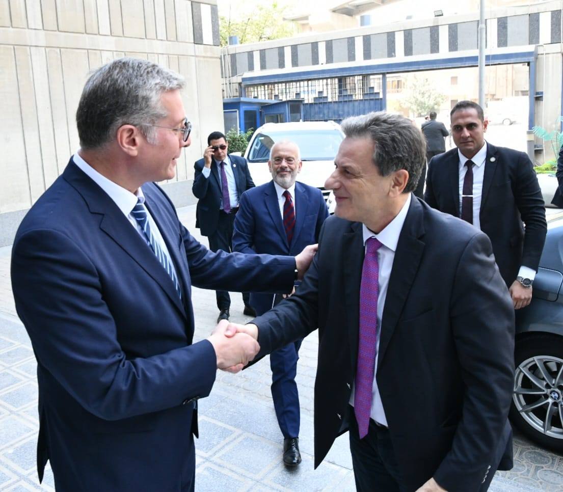 وزير البترول يلتقي وزير البيئة والطاقة اليوناني