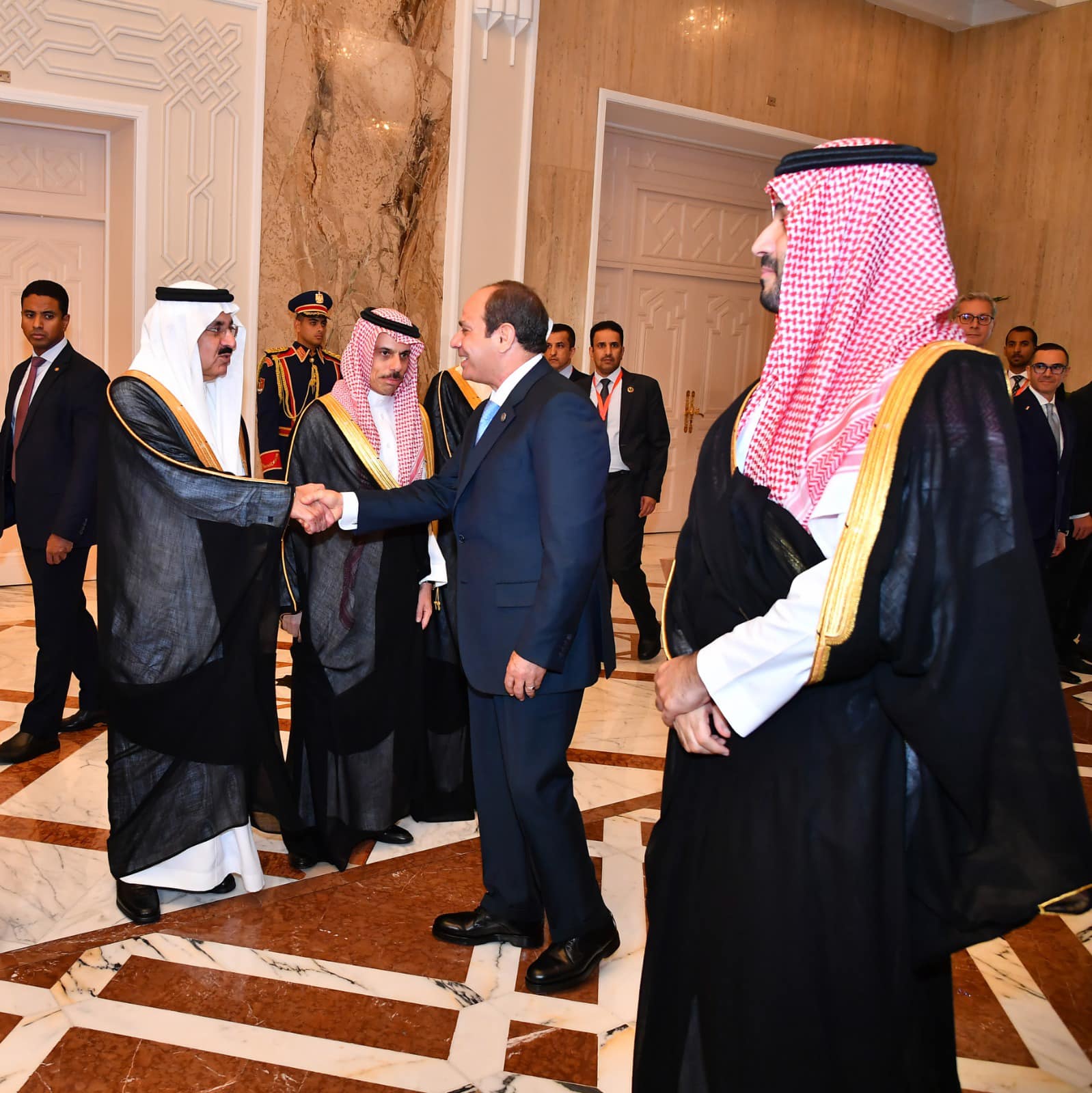 الرئيس السيسي يستقبل ولي العهد السعودي