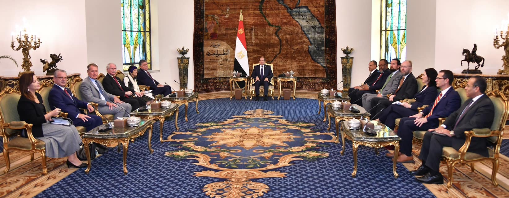 الرئيس السيسى يستقبل وفدا من مجلس النواب الأمريكى