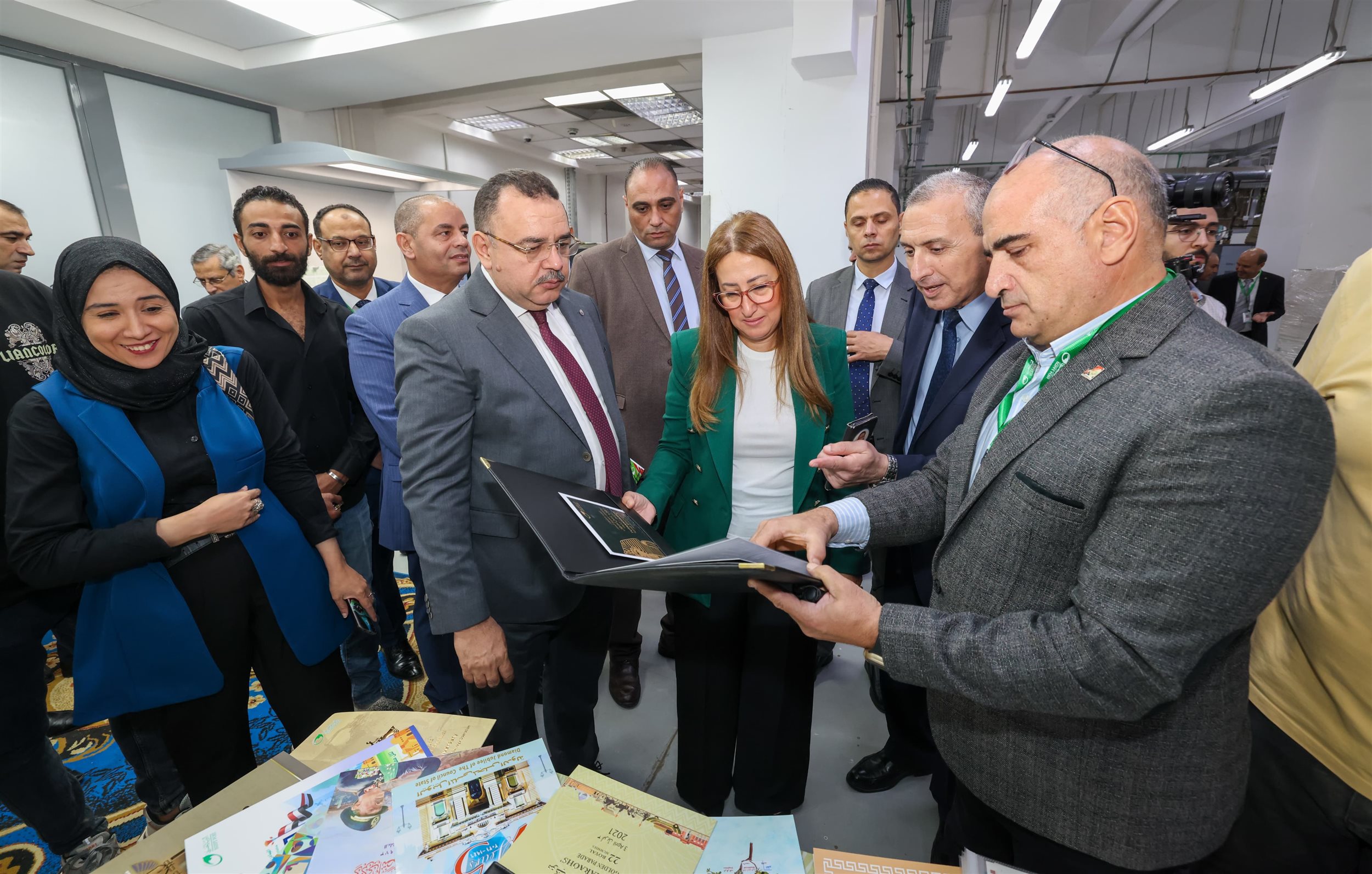 رئيس الهيئة القومية للبريد تفتتح مركز الطباعة الرقمية الجديد
