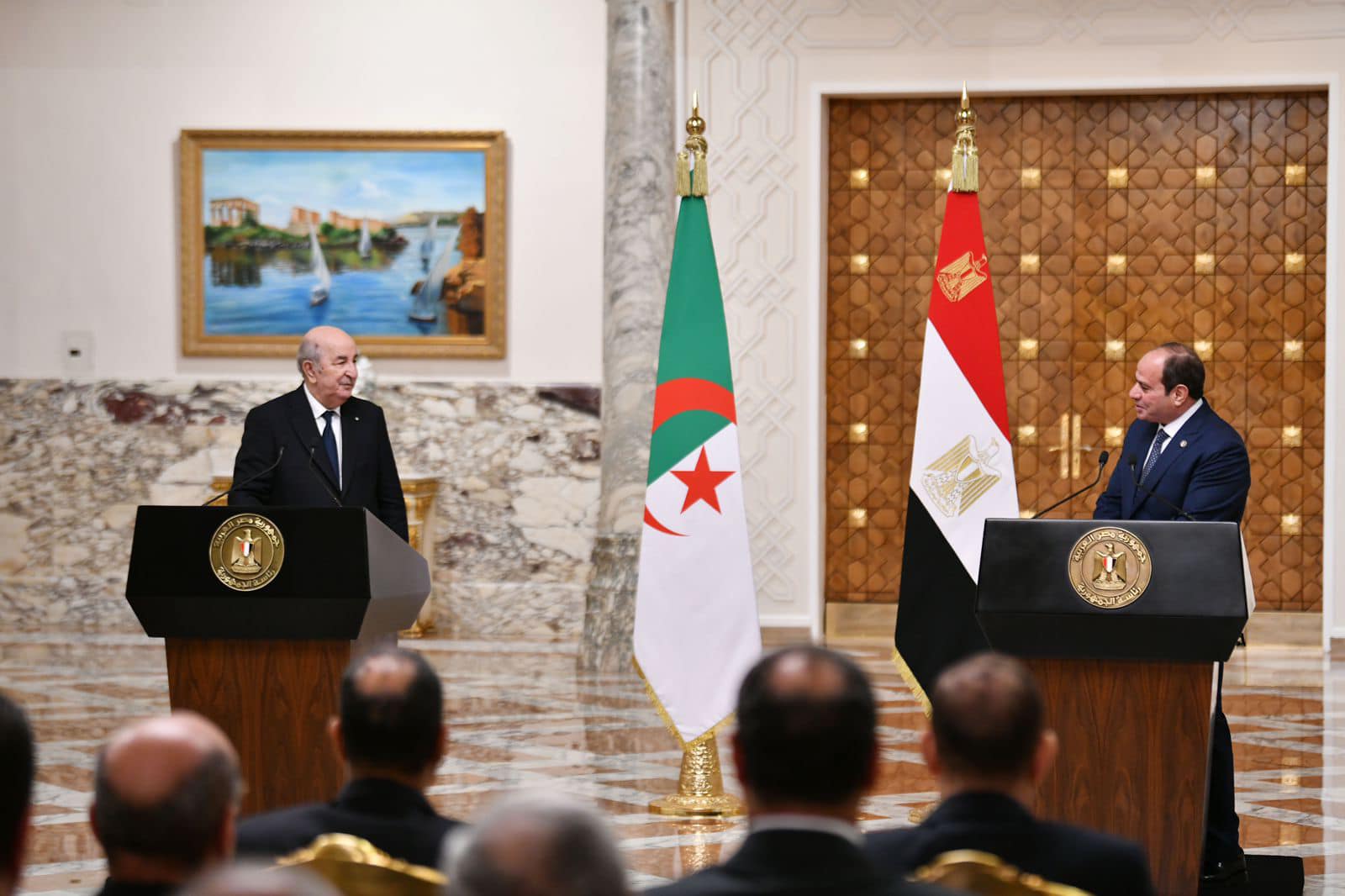 الرئيس السيسي ونظيره الجزائري