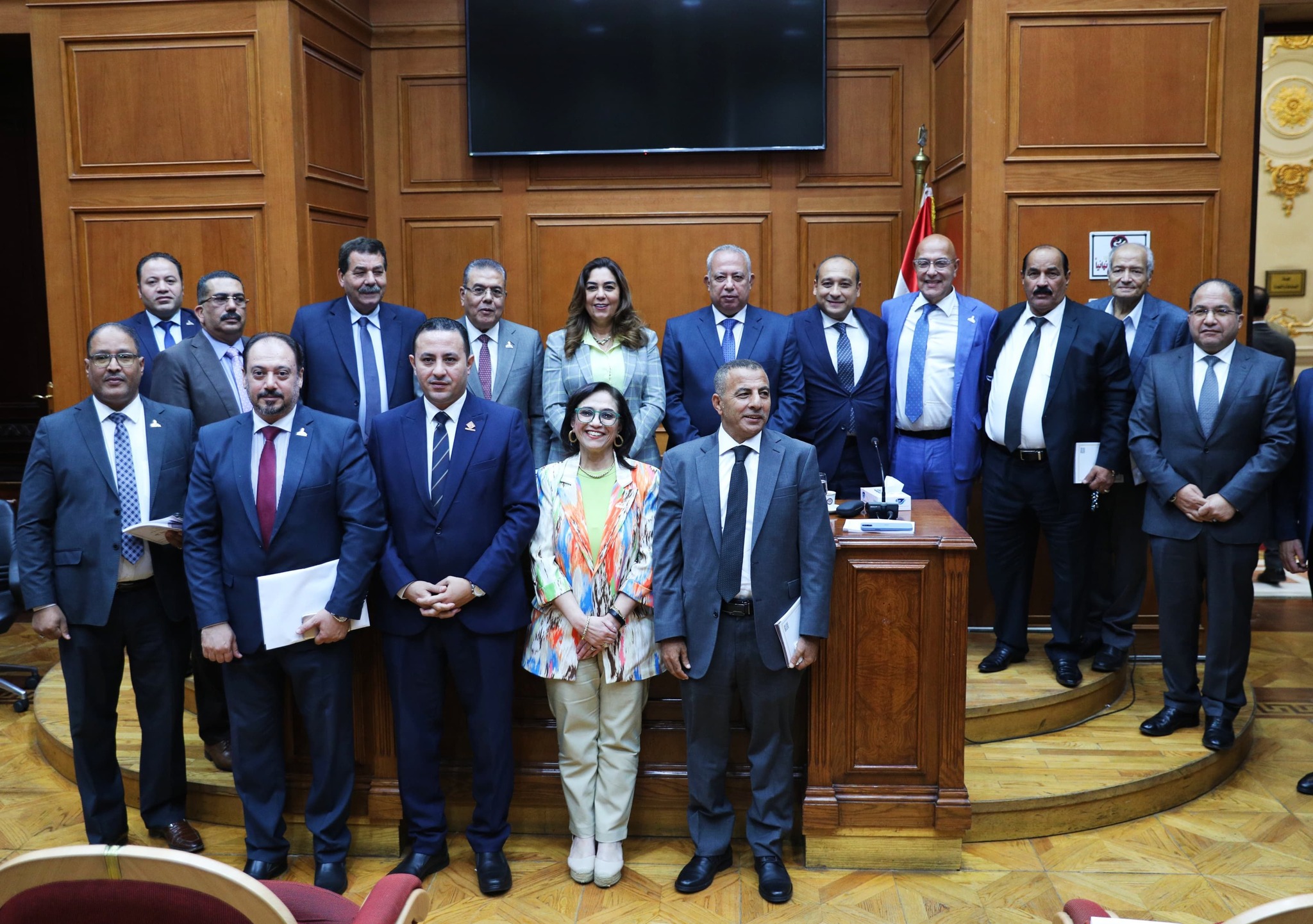 منال عوض تستعرض جهود الوزارة أمام لجنة الإسكان بمجلس الشيوخ