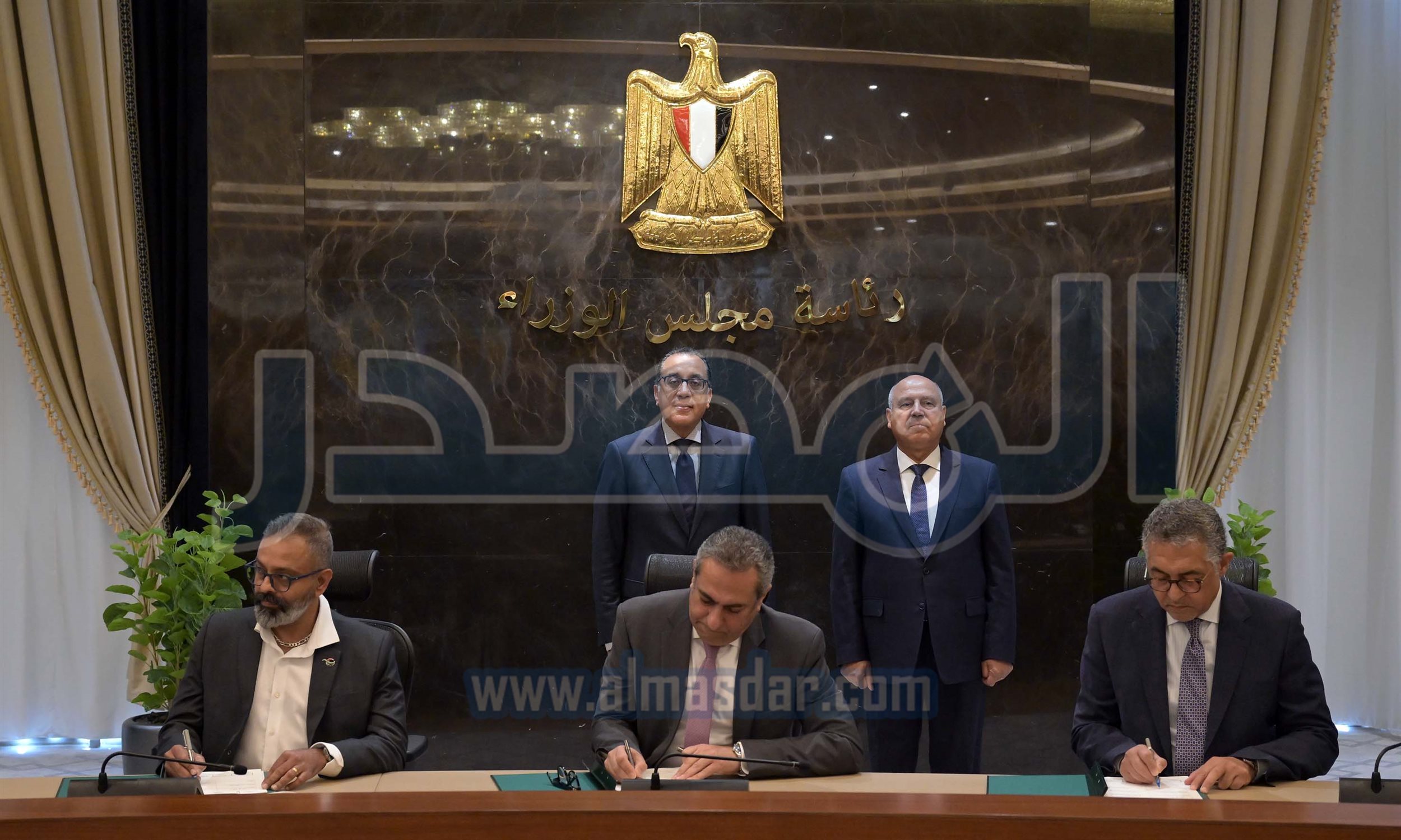 مذكرة تفاهم مع موانىء دبي العالمية لتطوير منطقة حرة
