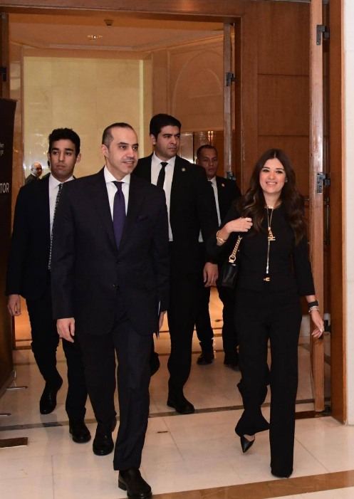 وزير الشئون النيابية والقانونية يشارك بندوة غرفة التجارة الأمريكية