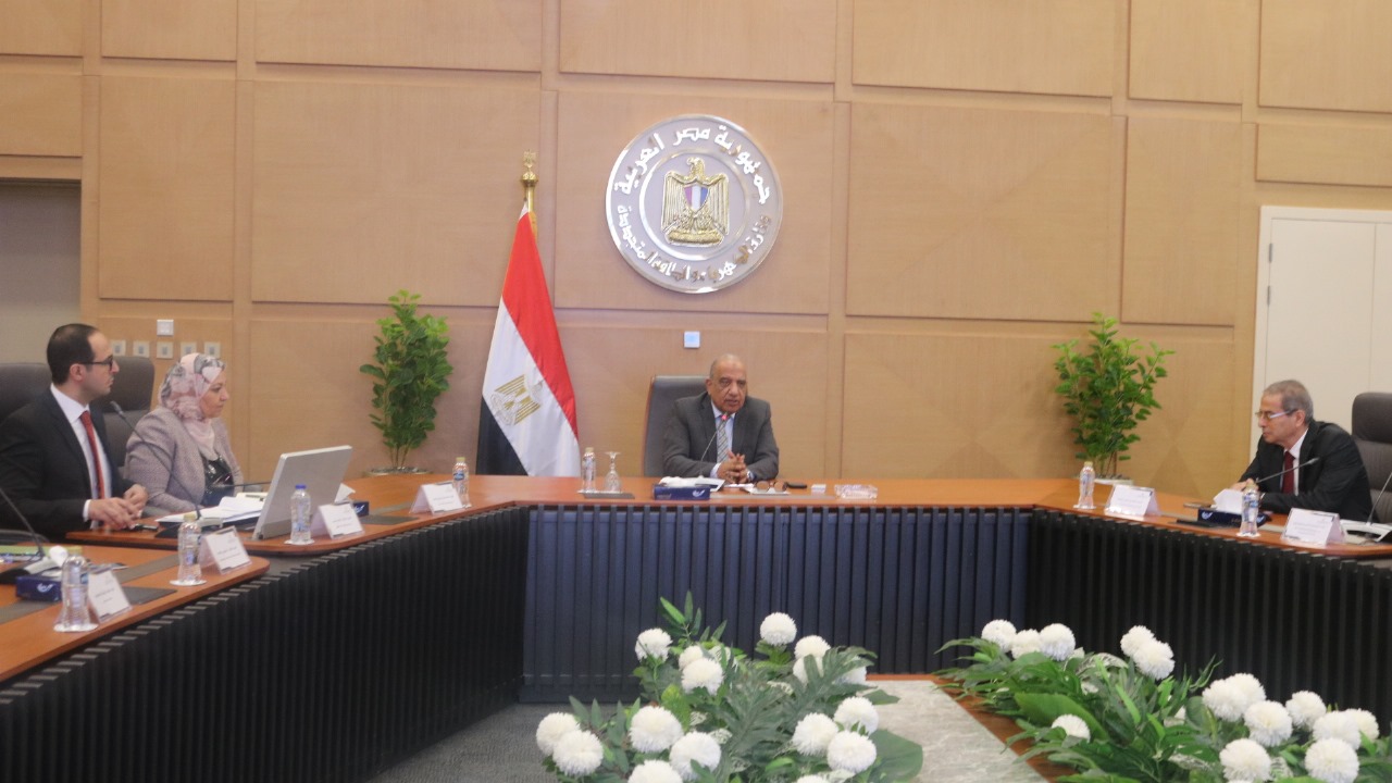 وزير الكهرباء لرؤساء شركات التوزيع على مستوي الجمهورية