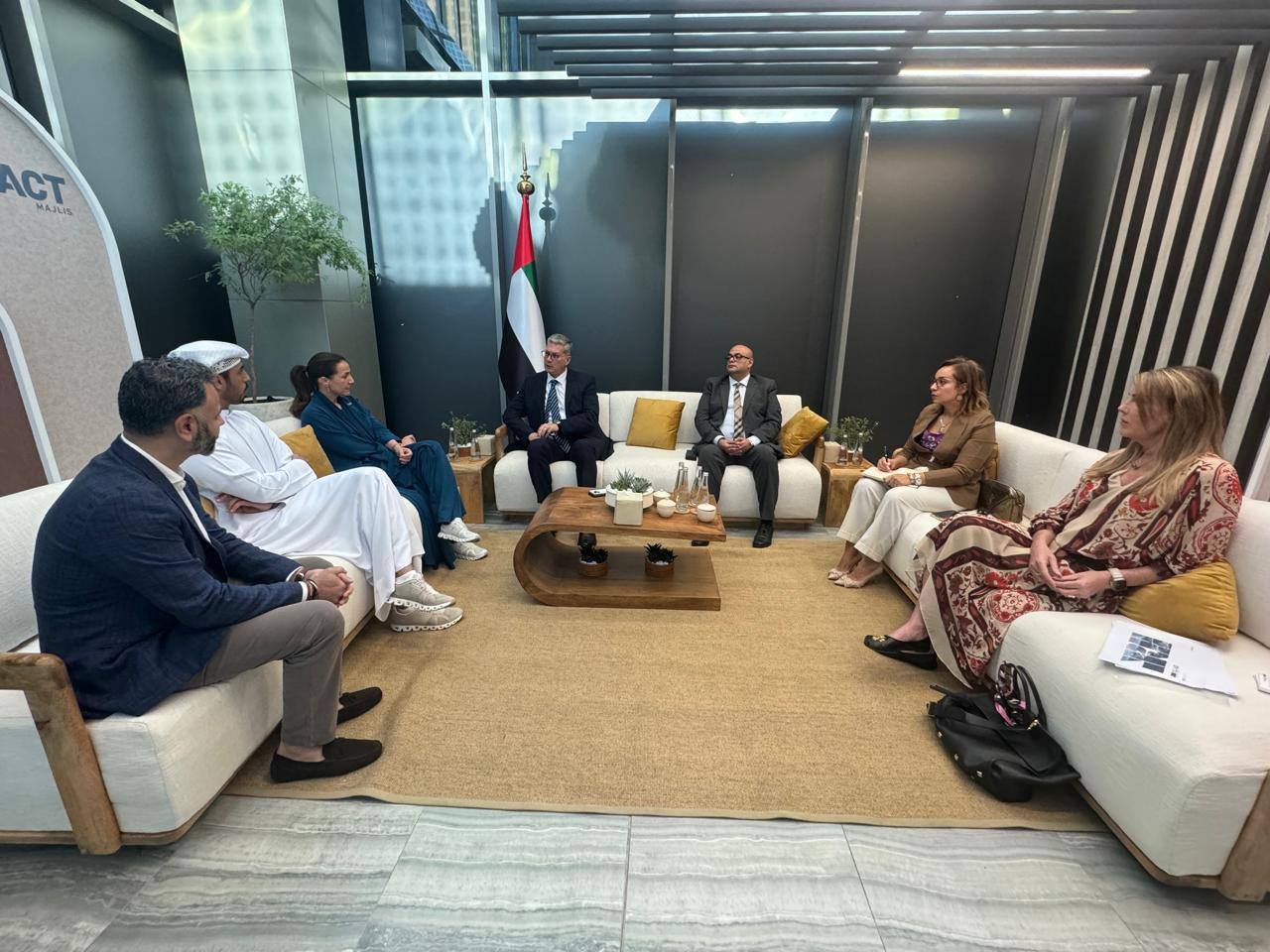 وزير البترول يلتقي رئيس شركة إنترناشونال ريسورسز هولدينج