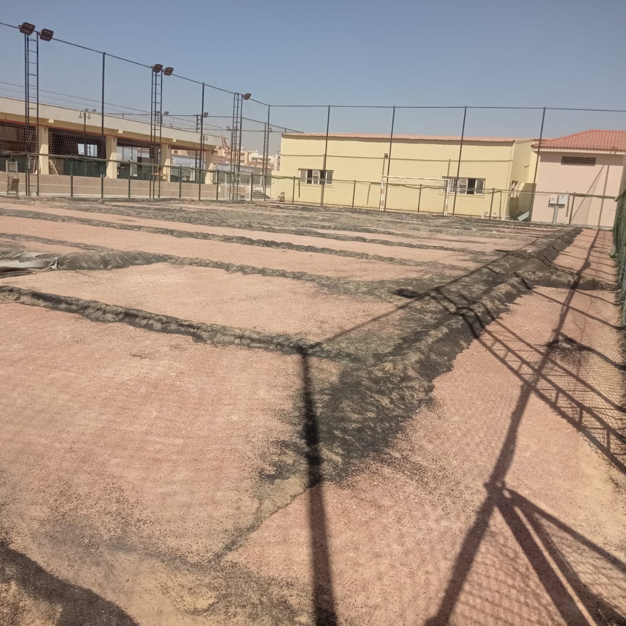 تطوير عدد 5 ملاعب بنادي الزهور الرياضي بمدينة نصر