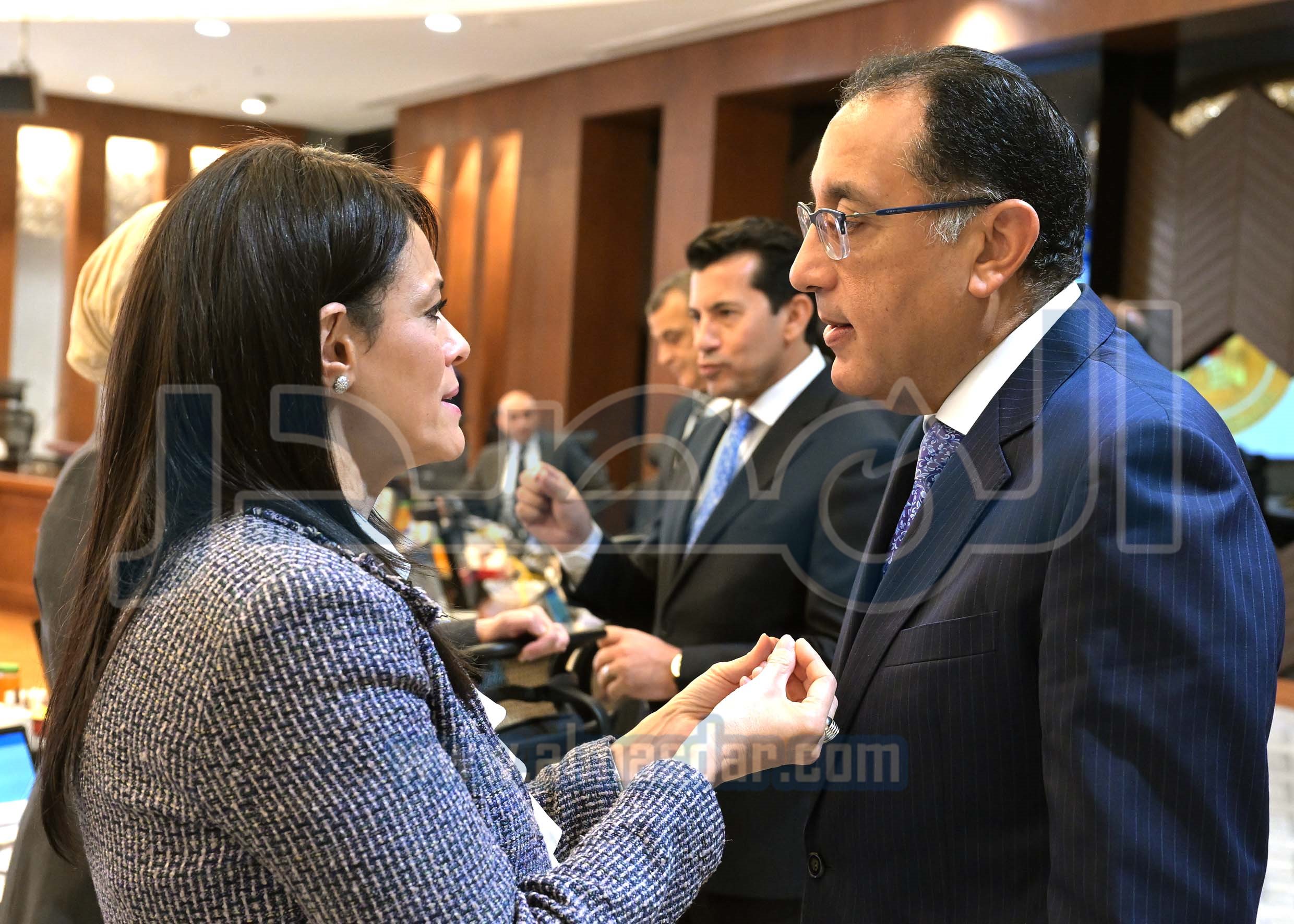 مجلس الوزراء يبدأ اجتماعه الأسبوعي بالعاصمة الإدارية الجديدة