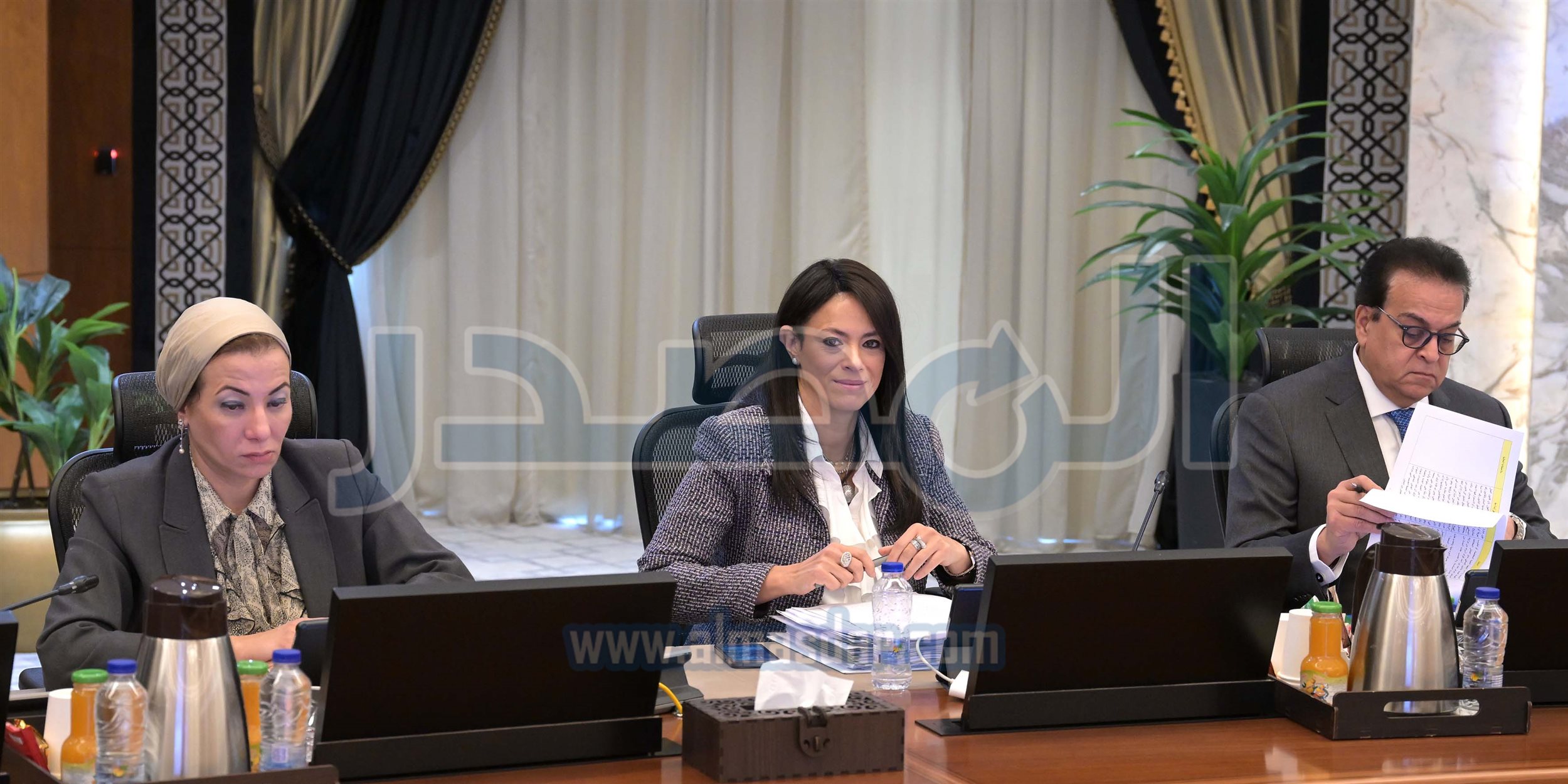 مجلس الوزراء يبدأ اجتماعه الأسبوعي بالعاصمة الإدارية الجديدة