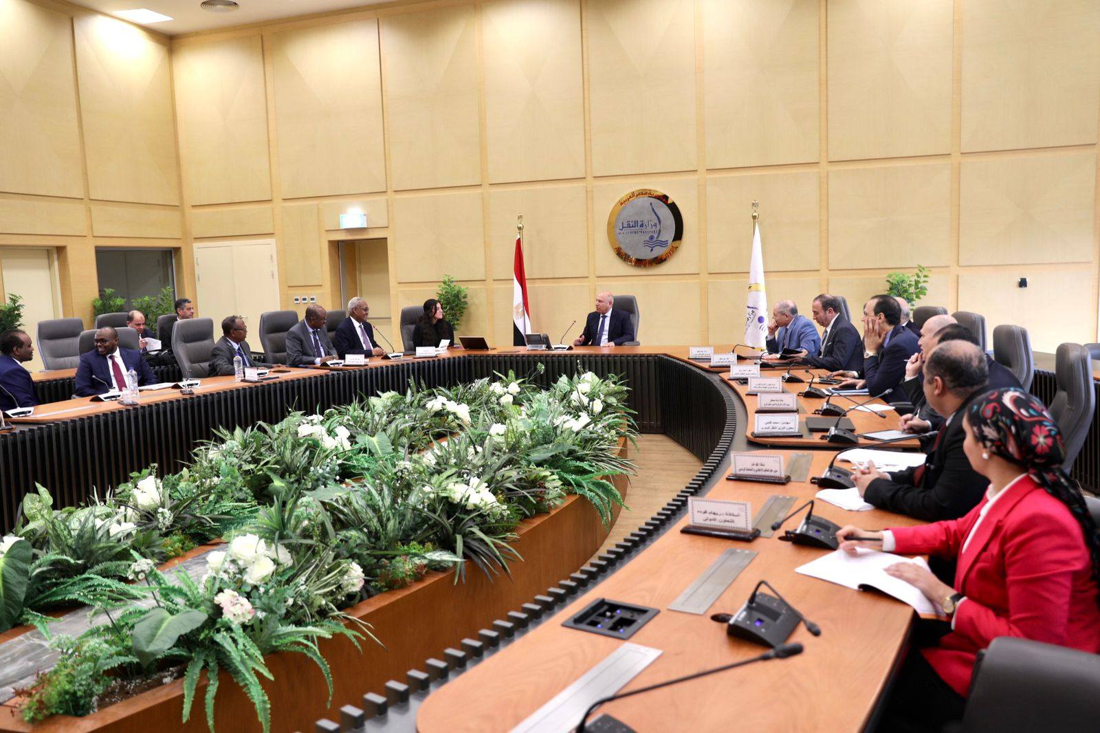 مذكرة تفاهم بين الشركة القابضة للنقل البحري وهيئة الموانئ
