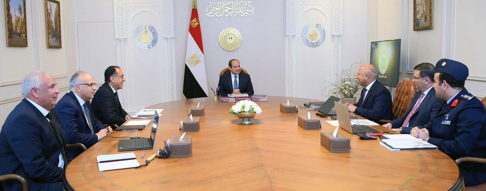 الرئيس السيسي يوجه بتكثيف العمل في المشروعات التنموية بالوادي الجديد