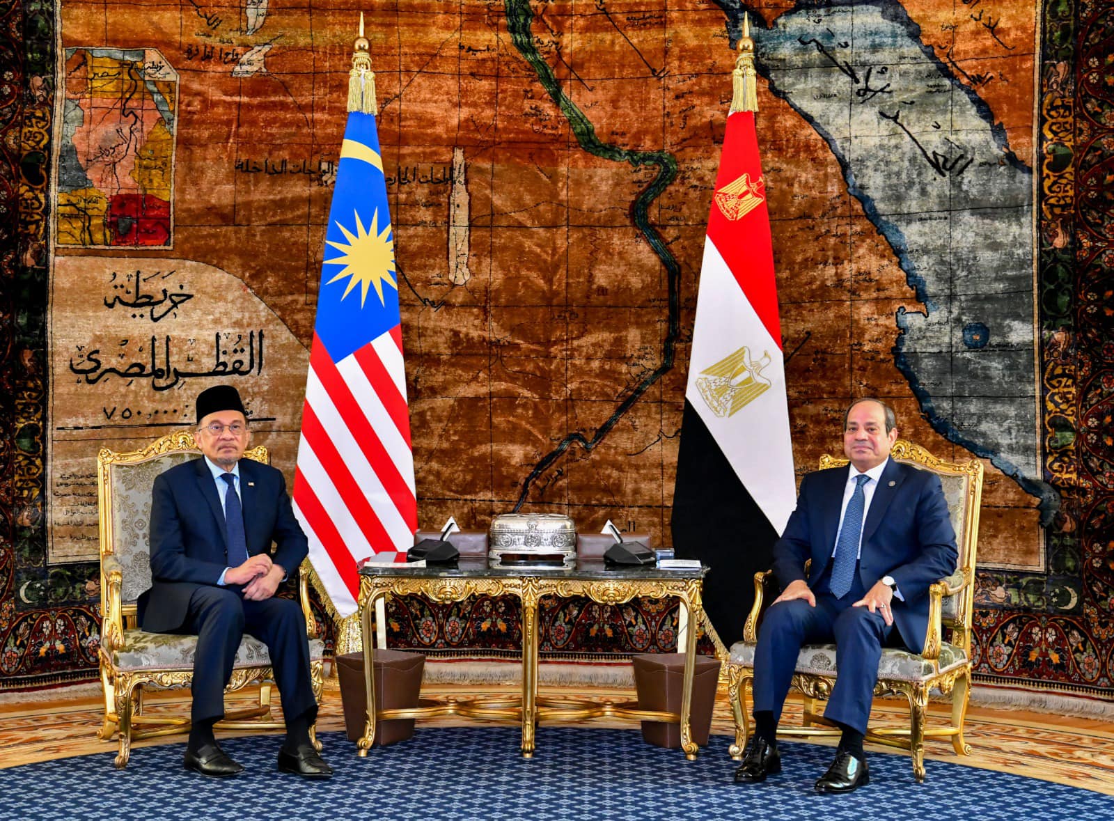 الرئيس السيسي يستقبل رئيس وزراء ماليزيا
