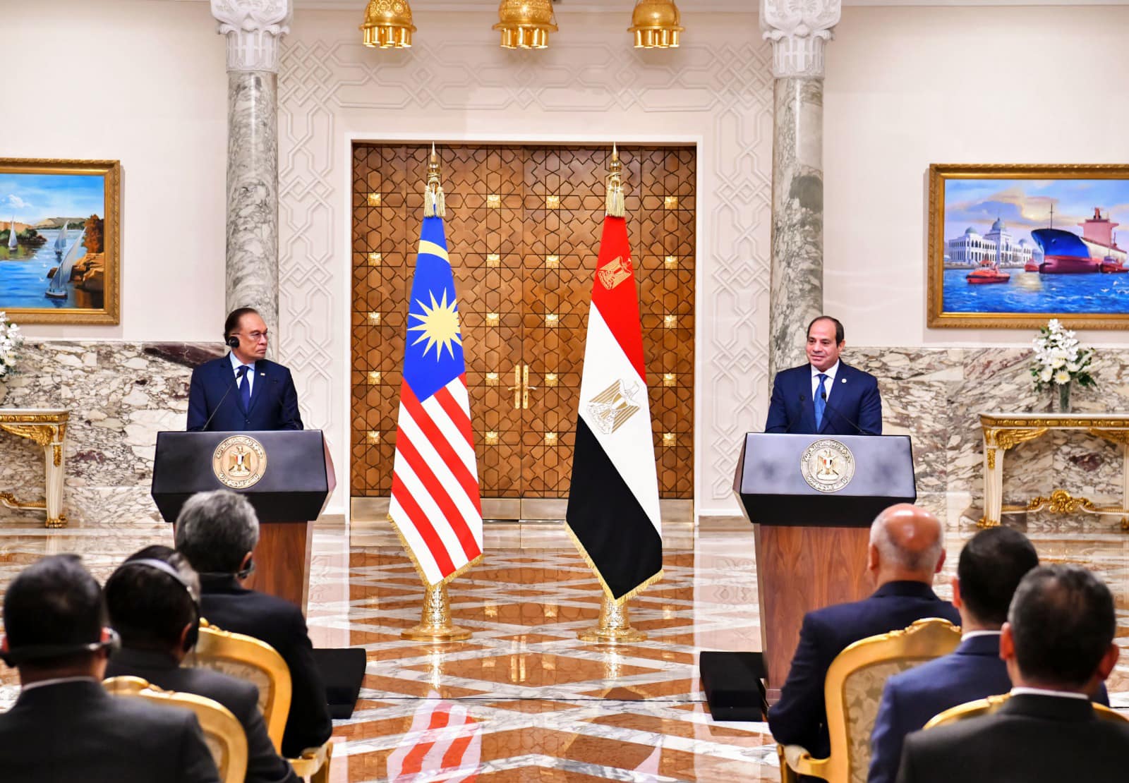 الرئيس السيسي يستقبل رئيس وزراء ماليزيا