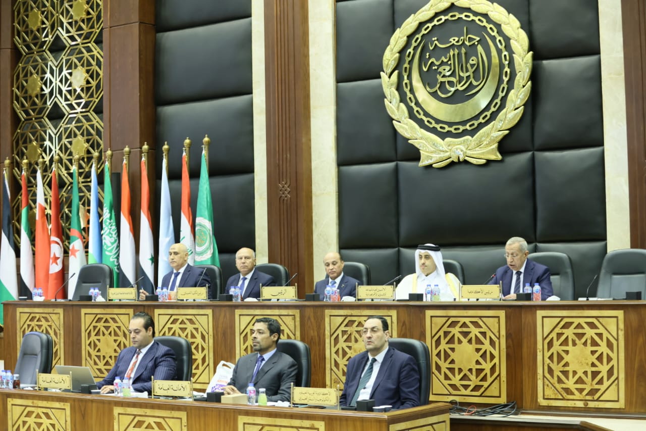 الوزير خلال مشاركته في اجتماعات الدورة الـ 37 لمجلس وزراء النقل العرب