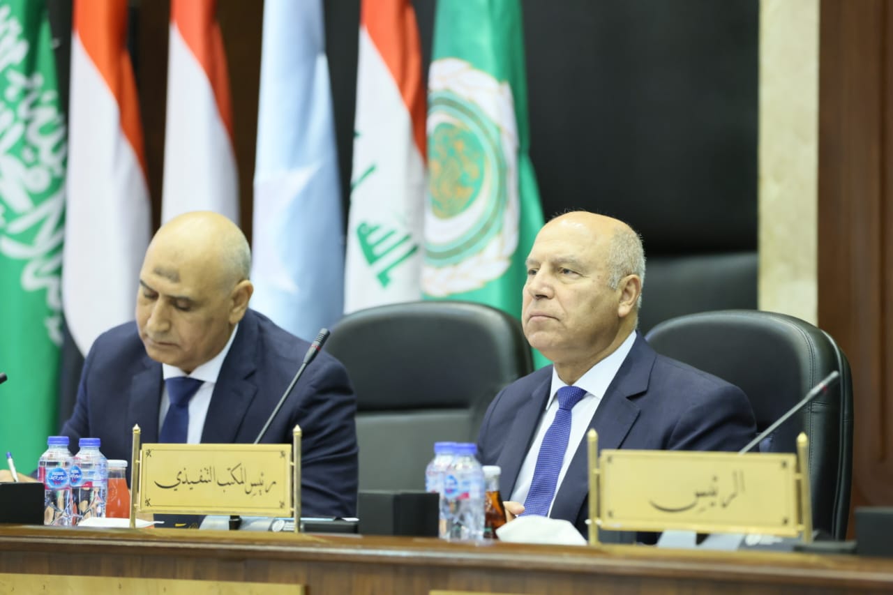 الوزير خلال مشاركته في اجتماعات الدورة الـ 37 لمجلس وزراء النقل العرب