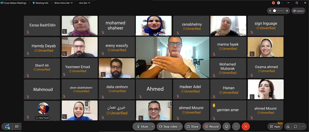 المصرف المتحد ينظم ورشة عمل تطوعية لتعليم لغة الاشارة