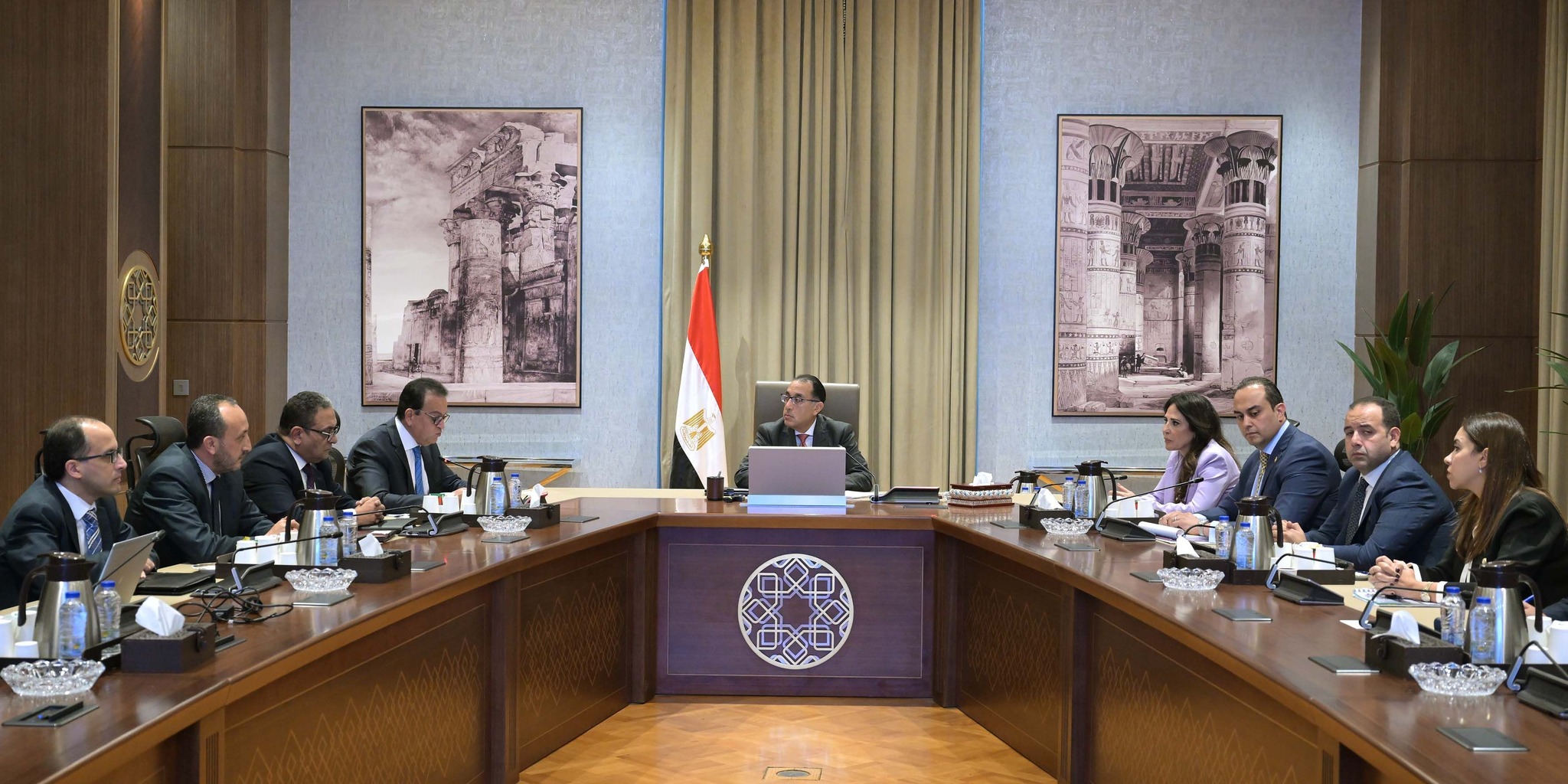 مدبولي يتابع إجراءات تنفيذ المرحلة الثانية من منظومة التأمين الصحي