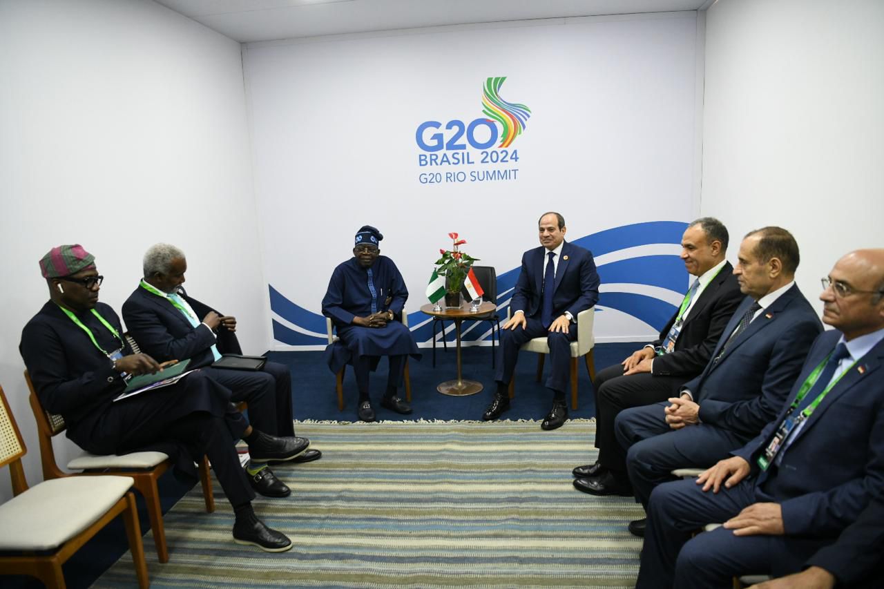 السيسي يلتقي الرئيس النيجيري على هامش قمة مجموعة العشرين