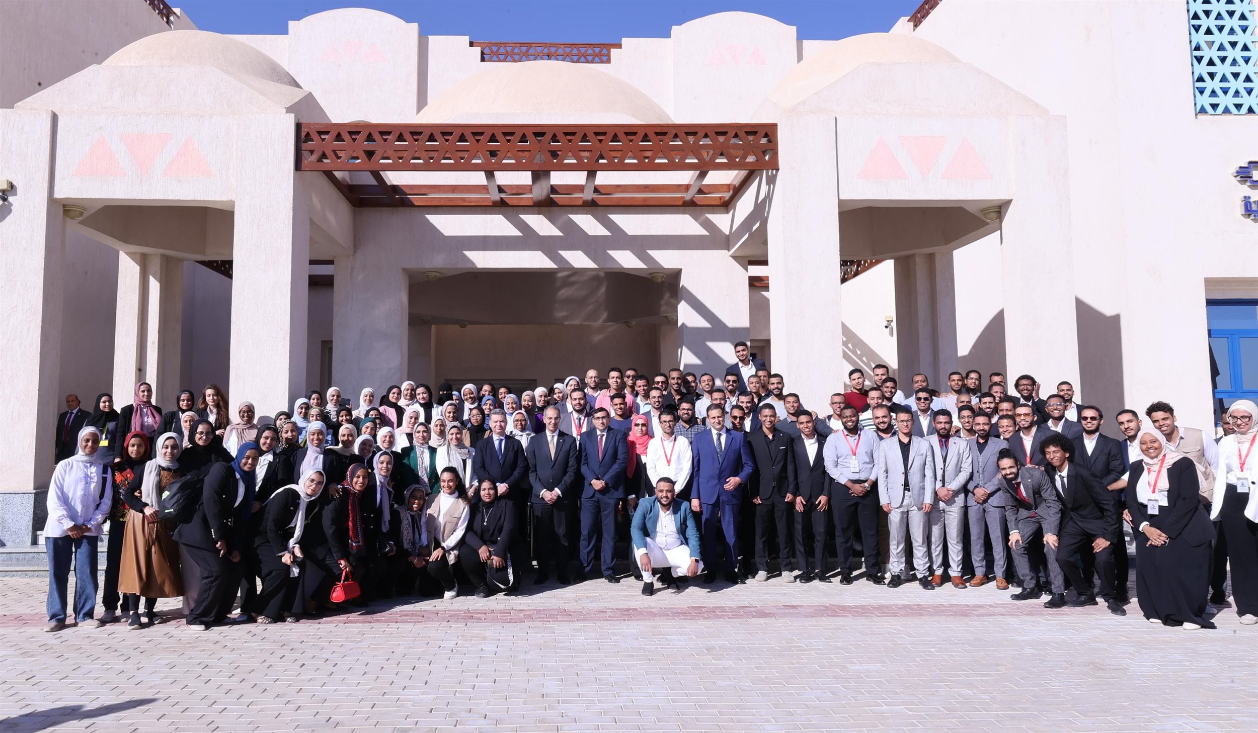 إطلاق برنامج لتعزيز بيئة ريادة الأعمال فى صعيد مصر