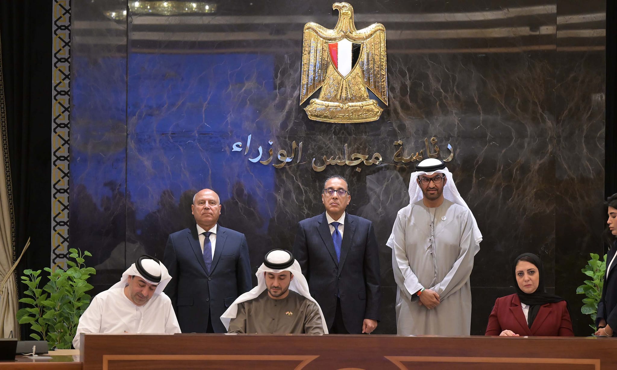 توقيع مذكرة تفاهم لإنشاء مصنع لتخزين البطاريات