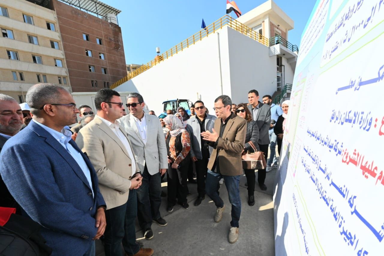 وزير الإسكان ومحافظ دمياط يفتتحان محطة مياه دمياط القديمة