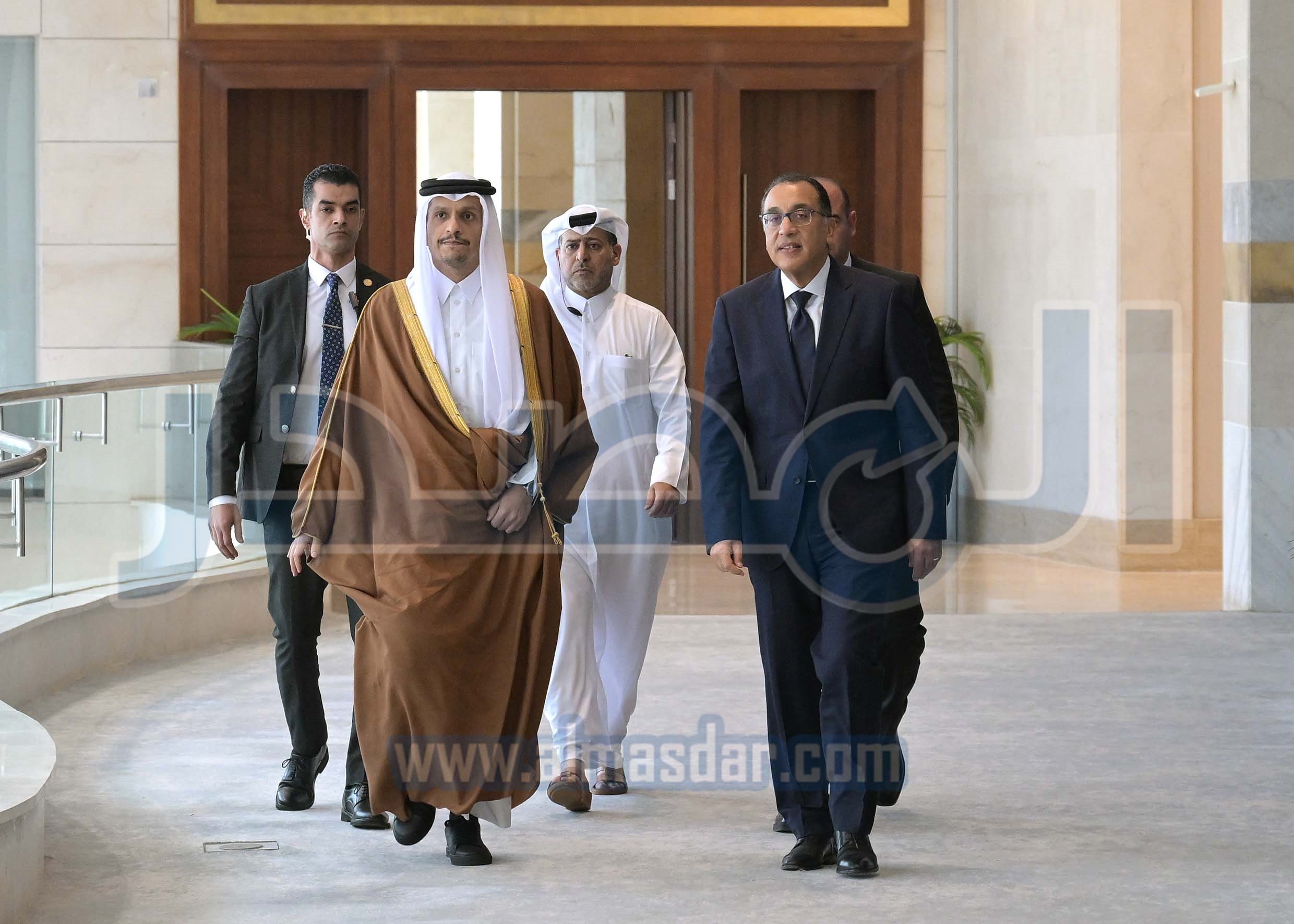 جلسة مباحثات موسعة بين رئيس وزراء مصر ونظيره القطري