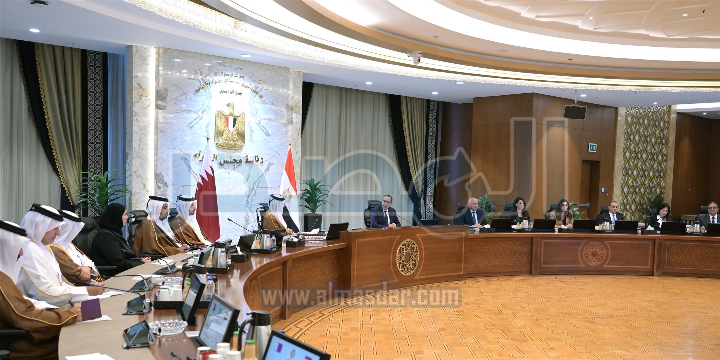 جلسة مباحثات موسعة بين رئيس وزراء مصر ونظيره القطري