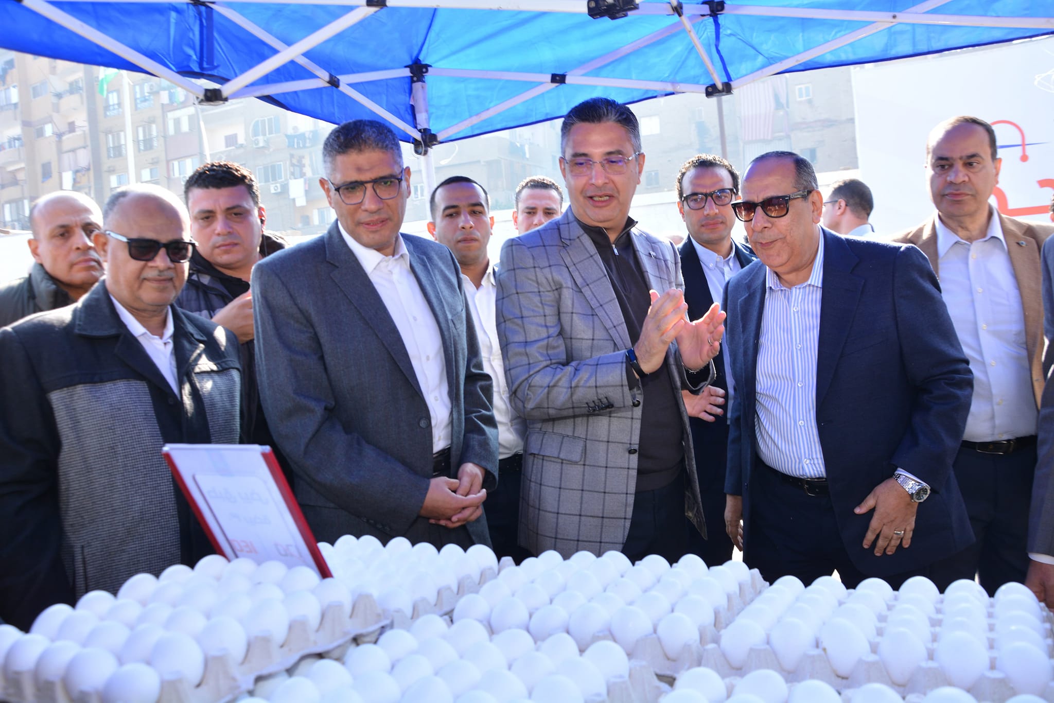 وزير التموين يفتتح سوق اليوم الواحد في إمبابة