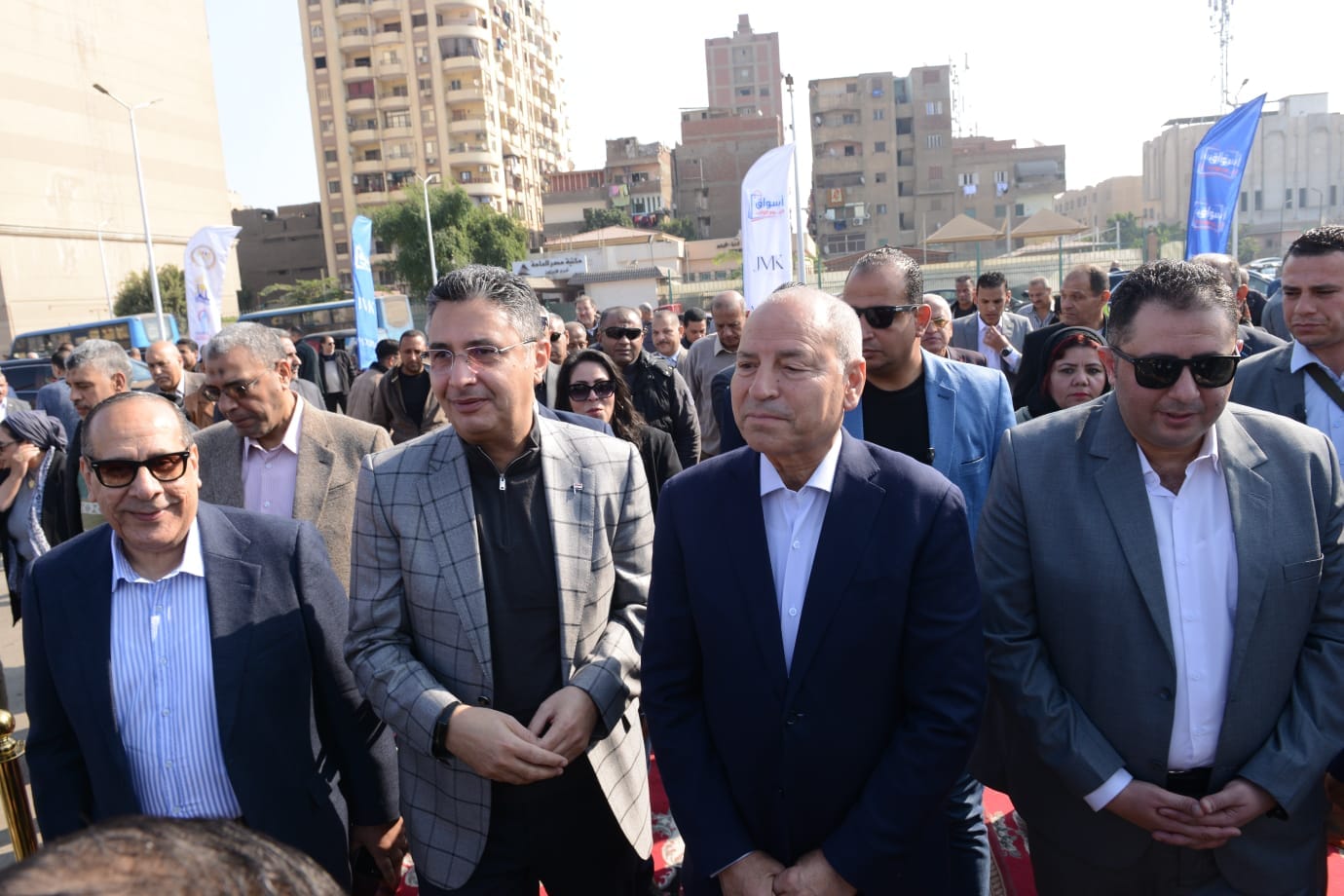 وزير التموين ومحافظ القاهرة يفتتحان سوق اليوم الواحد بالأميرية