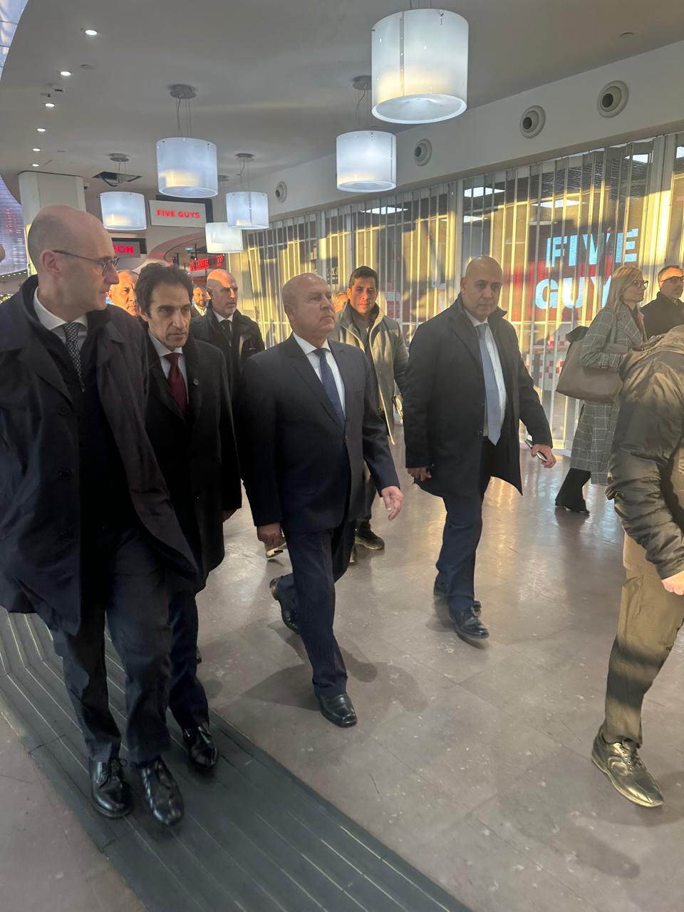 وزير الصناعة والنقل يتفقد محطات شبكة القطارات بايطاليا