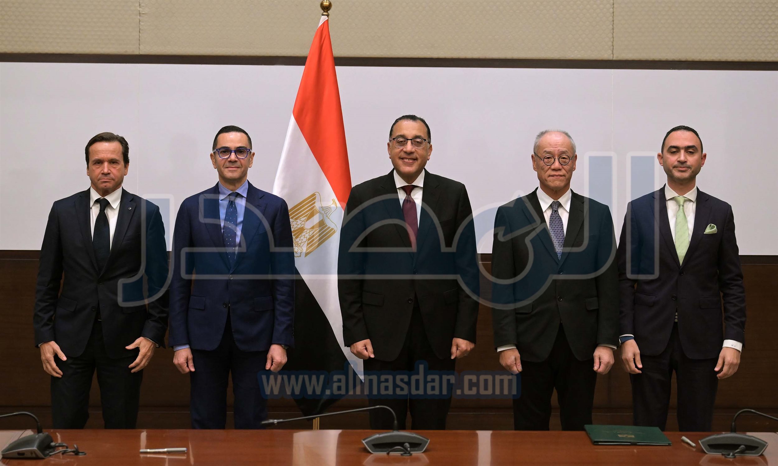 نيسان مصر تُوقّع عقد استثمار لتصنيع طراز ثالث في مصر