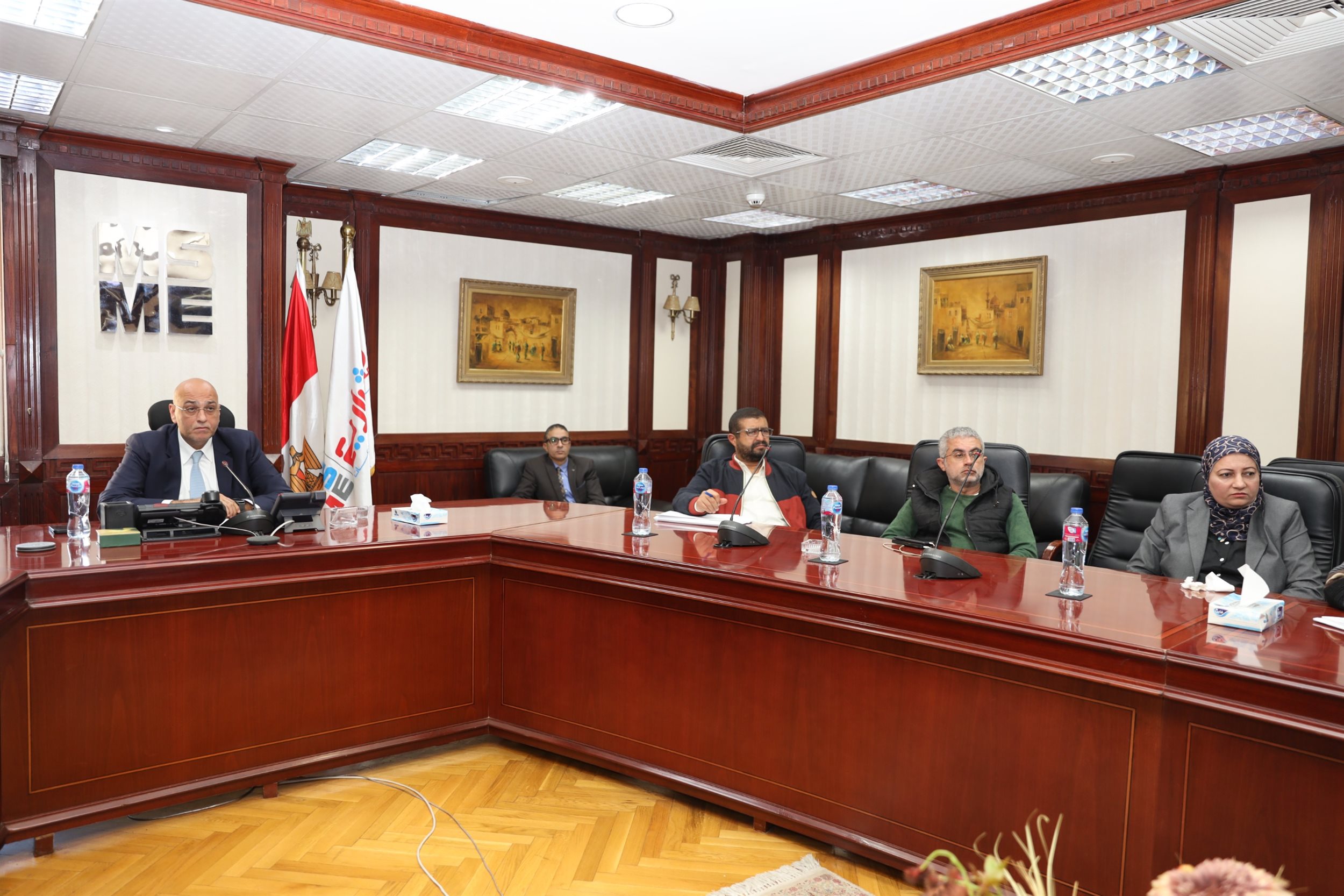 اجتماع جهاز تنمية المشروعات مع وزارات الدولة لدعم قطاع الحرف التراثية والحرفية