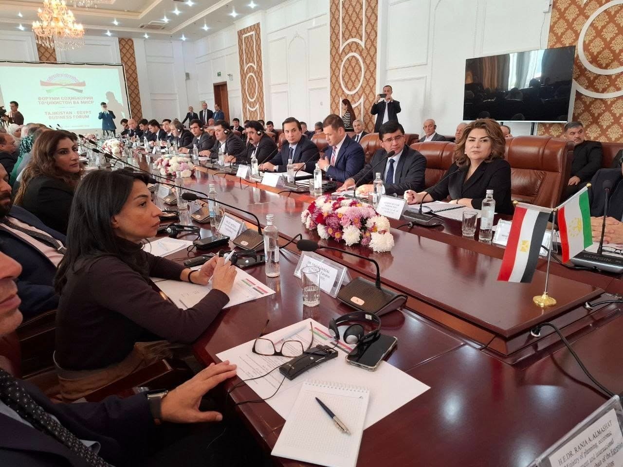 المشاط تفتتح منتدى الأعمال المصري الطاجيكي