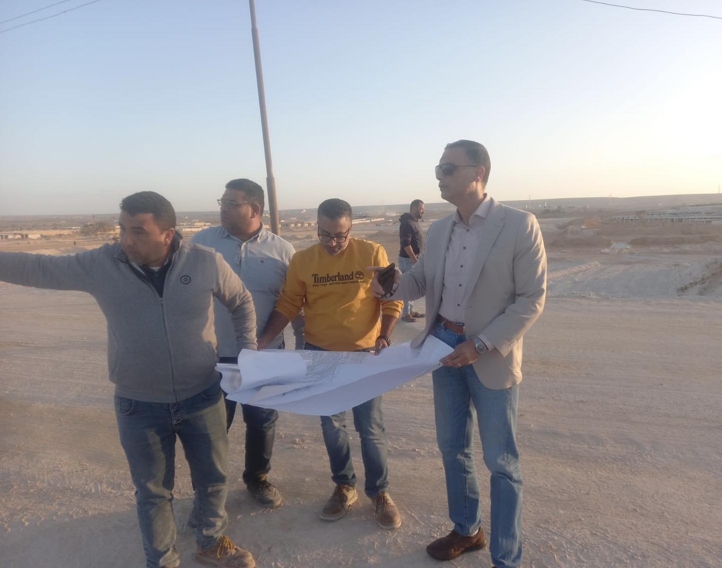 الشربيني يتابع معدلات تنفيذ مشروعات القرى السياحية