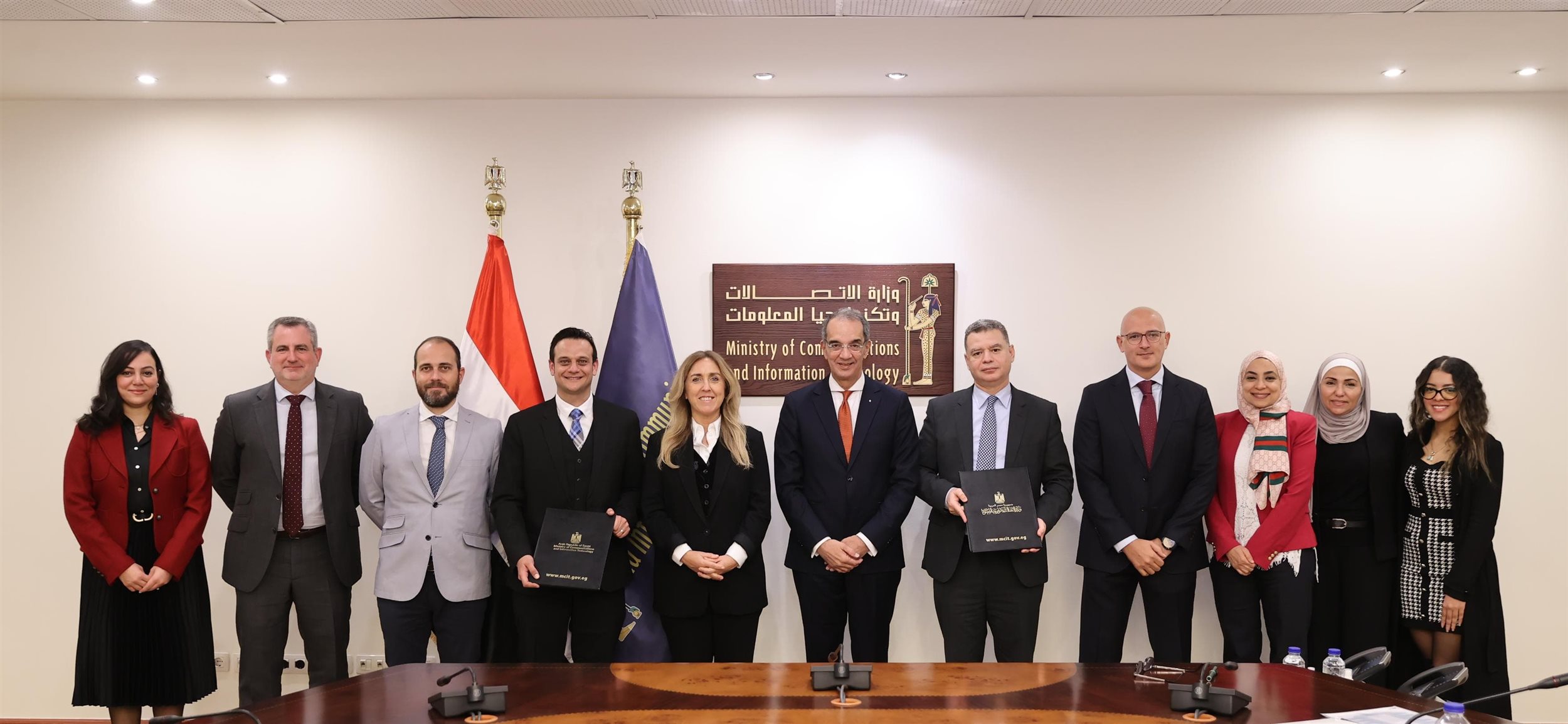 وزير الاتصالات يشهد التعاون بين إيتيدا وشركة فاوندفر