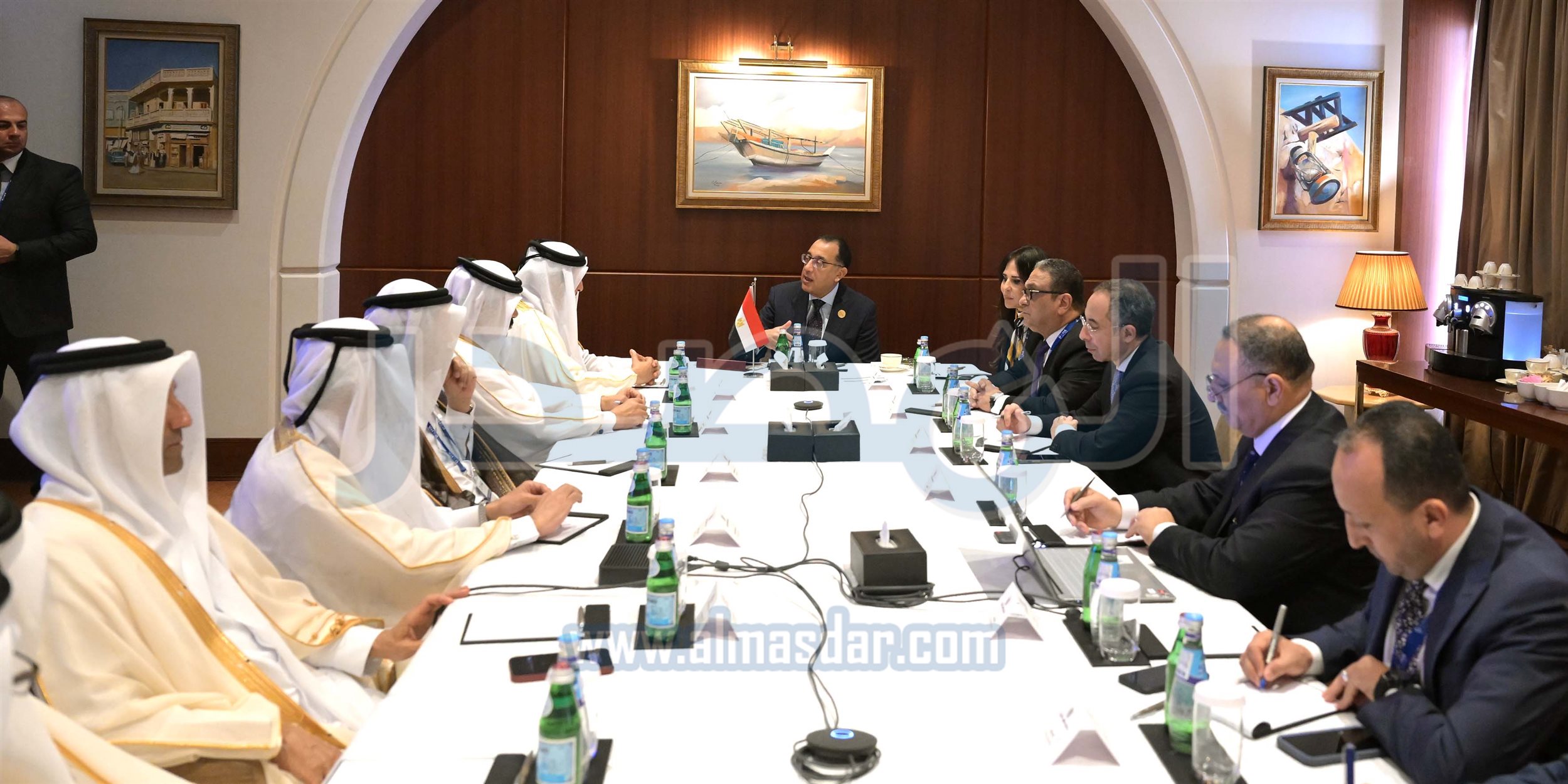 مدبولي يلتقي وفد رجال أعمال غرفة التجارة والصناعة القطرية