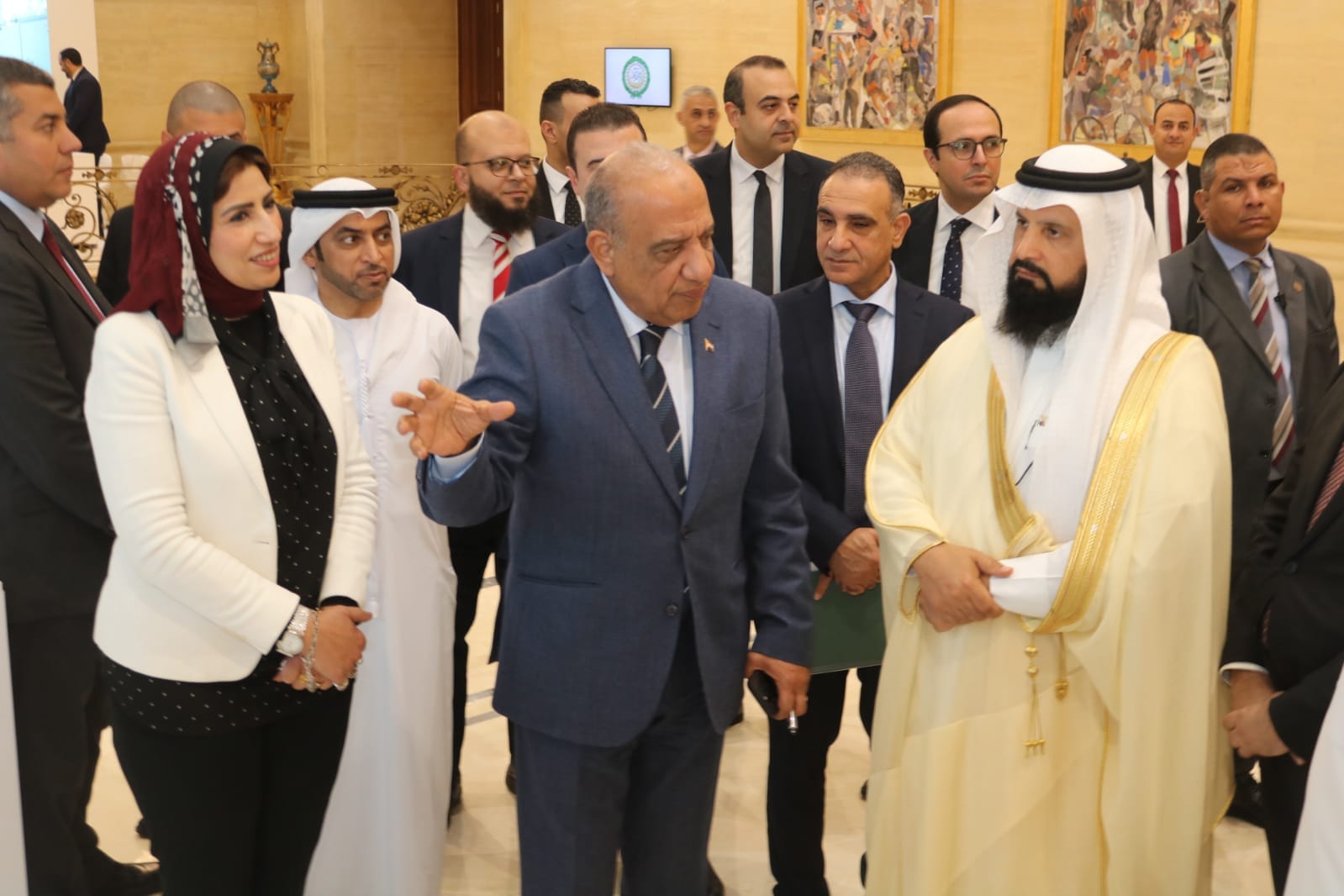 الربط الكهربائي المصرى السعودى الأردنى