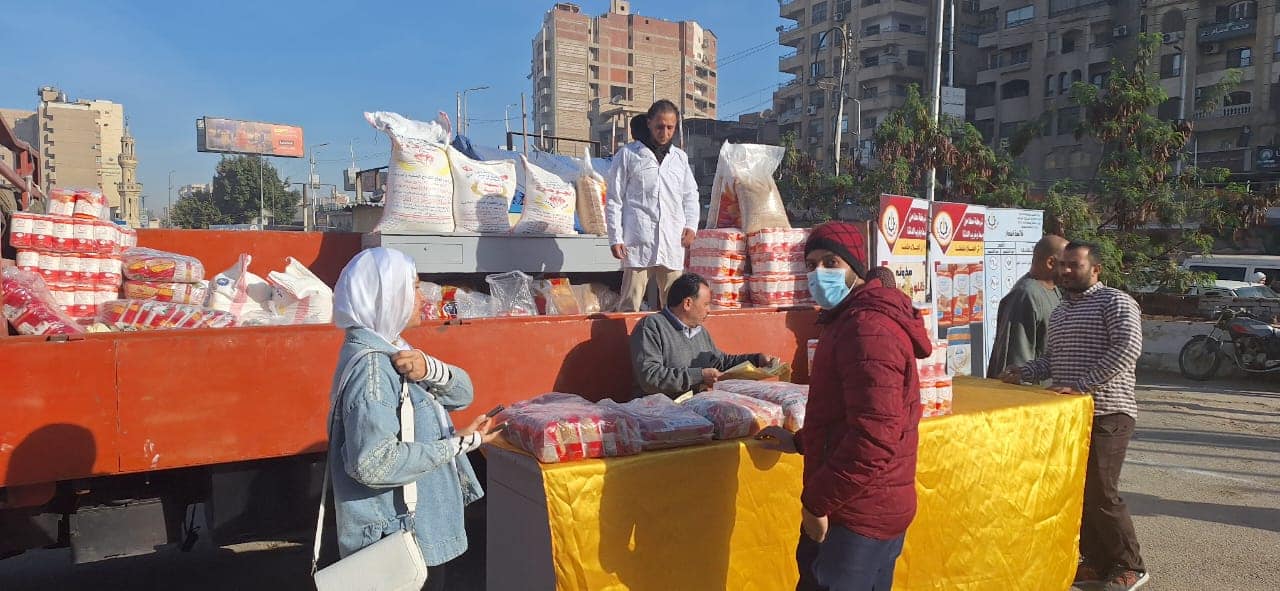 افتتاح سوق اليوم الواحد بمحافظة الجيزة والغربية