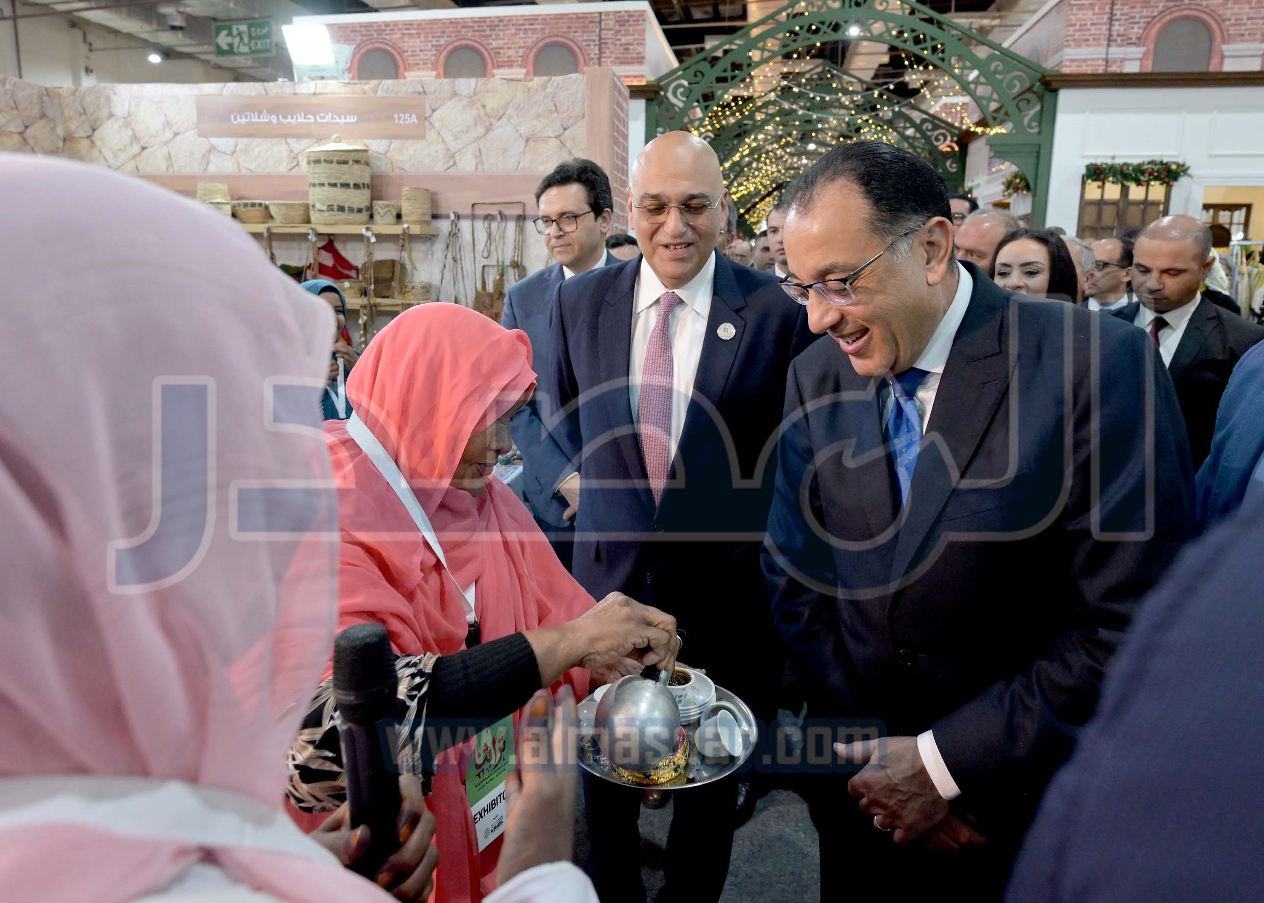 رئيس الوزراء يفتتح الدورة السادسة لمعرض تراثنا 2024