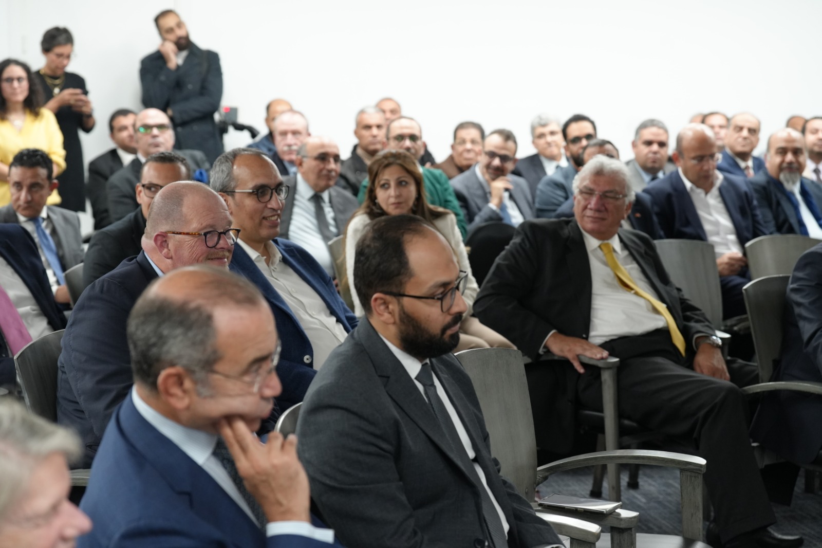 وزير المالية ع ممثلي مجتمع الأعمال بالغرفة الألمانية
