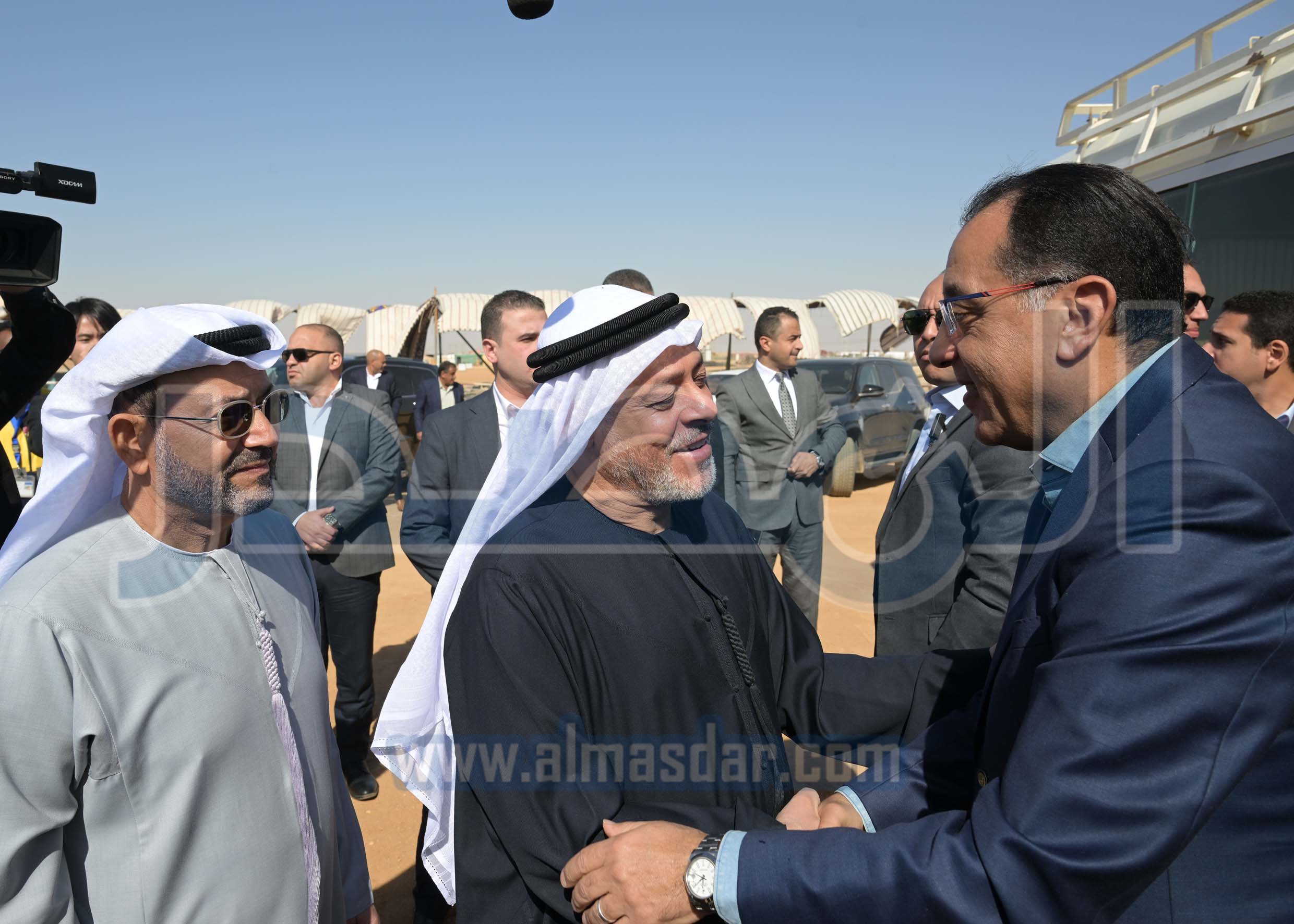 رئيس الوزراء يفتتح محطة أبيدوس 1 للطاقة الشمسية بكوم أمبو