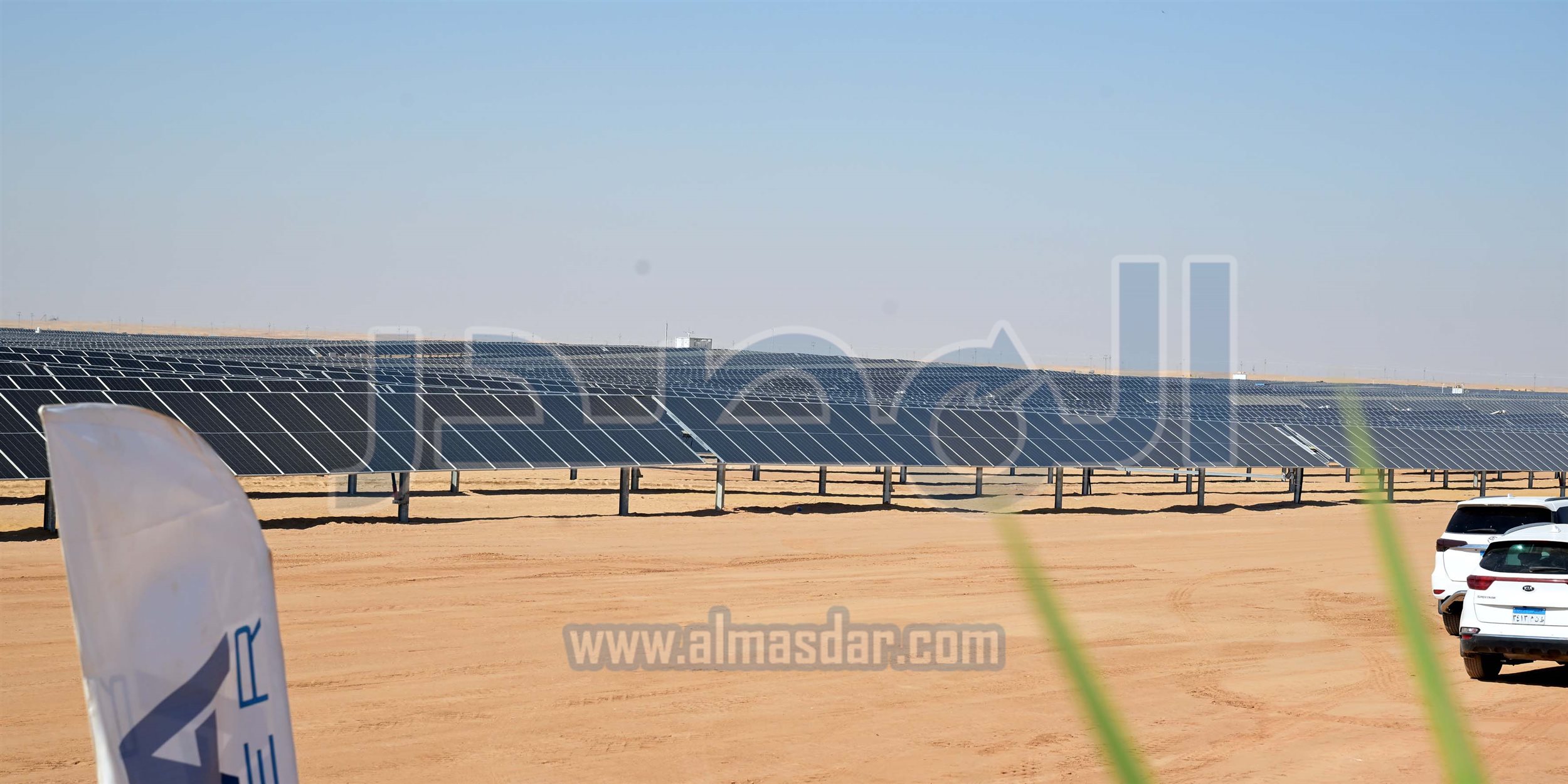 رئيس الوزراء يفتتح محطة أبيدوس 1 للطاقة الشمسية بكوم أمبو