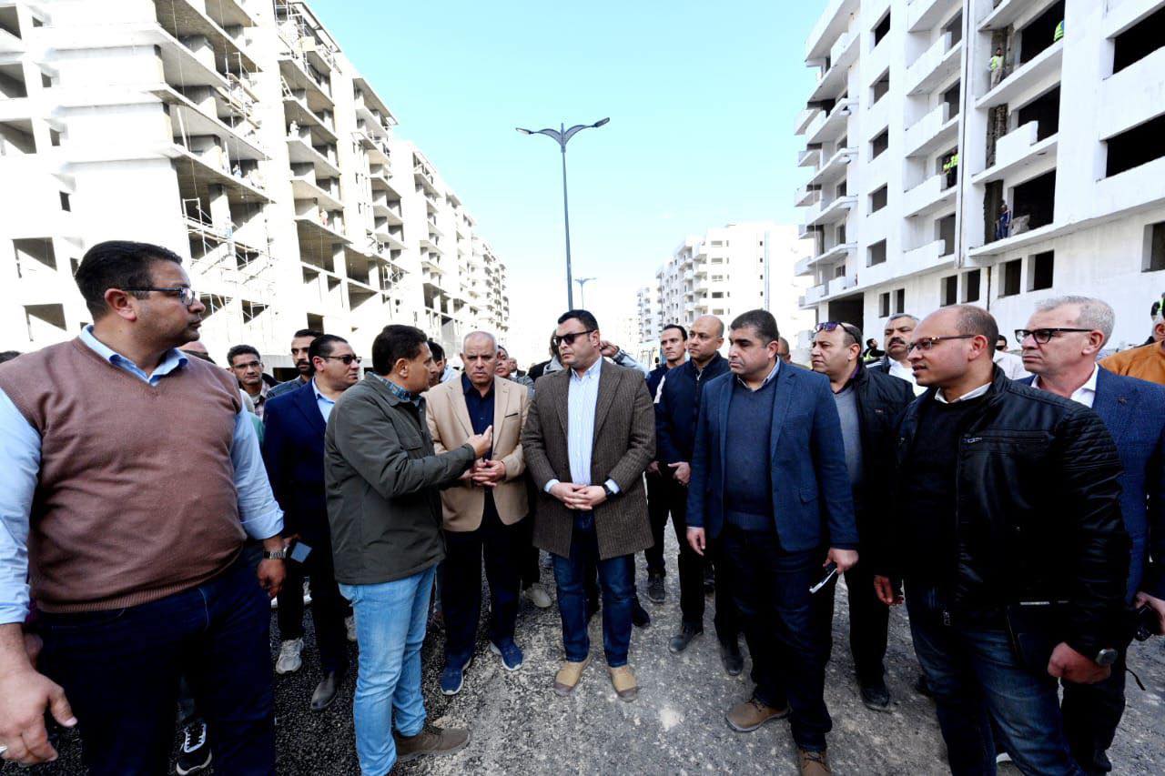 الشربيني يتفقد أنظمة التشغيل بأبراج المنطقة الشاطئية
