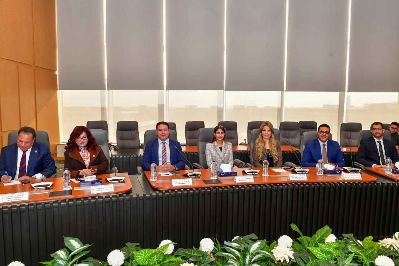 وزير المالية يلنقي الهيئة البرلمانية لحزب الشعب الجمهوري