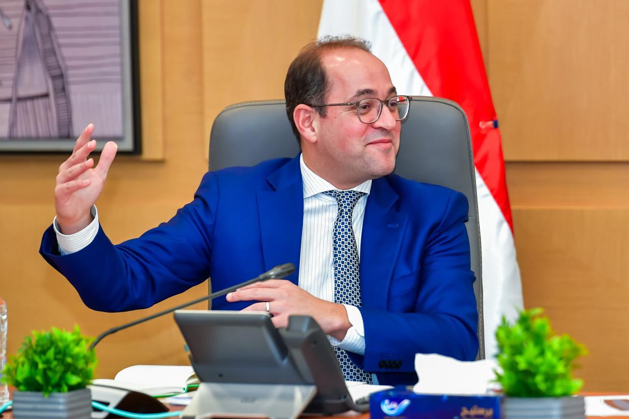 وزير المالية يلنقي الهيئة البرلمانية لحزب الشعب الجمهوري