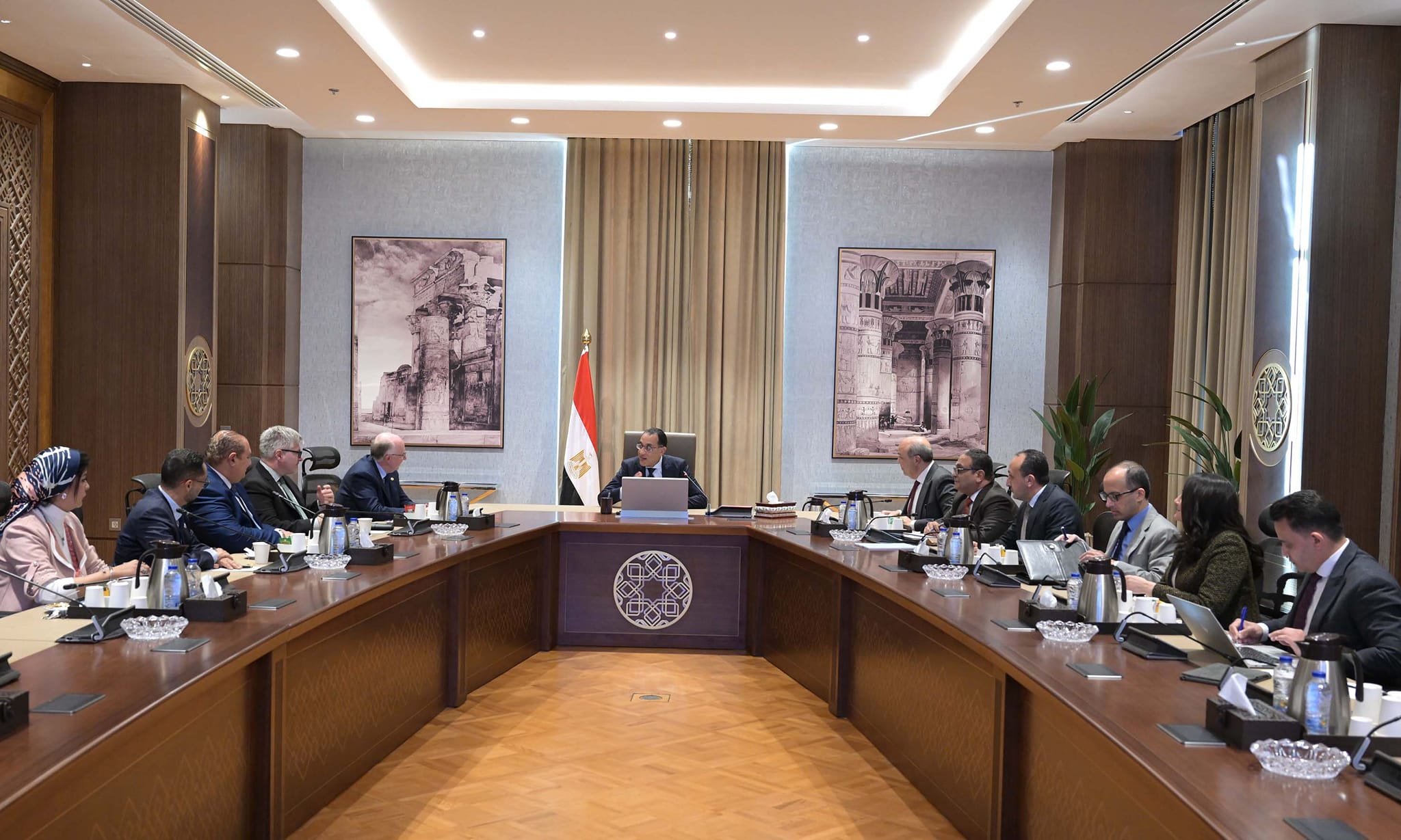 رئيس الوزراء يستقبل رئيس مجلس مُنظمة الطيران المدني الدولي
